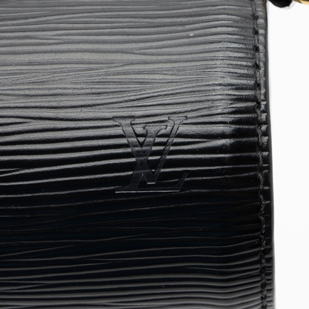 Louis Vuitton Epi Leather Round Pochette