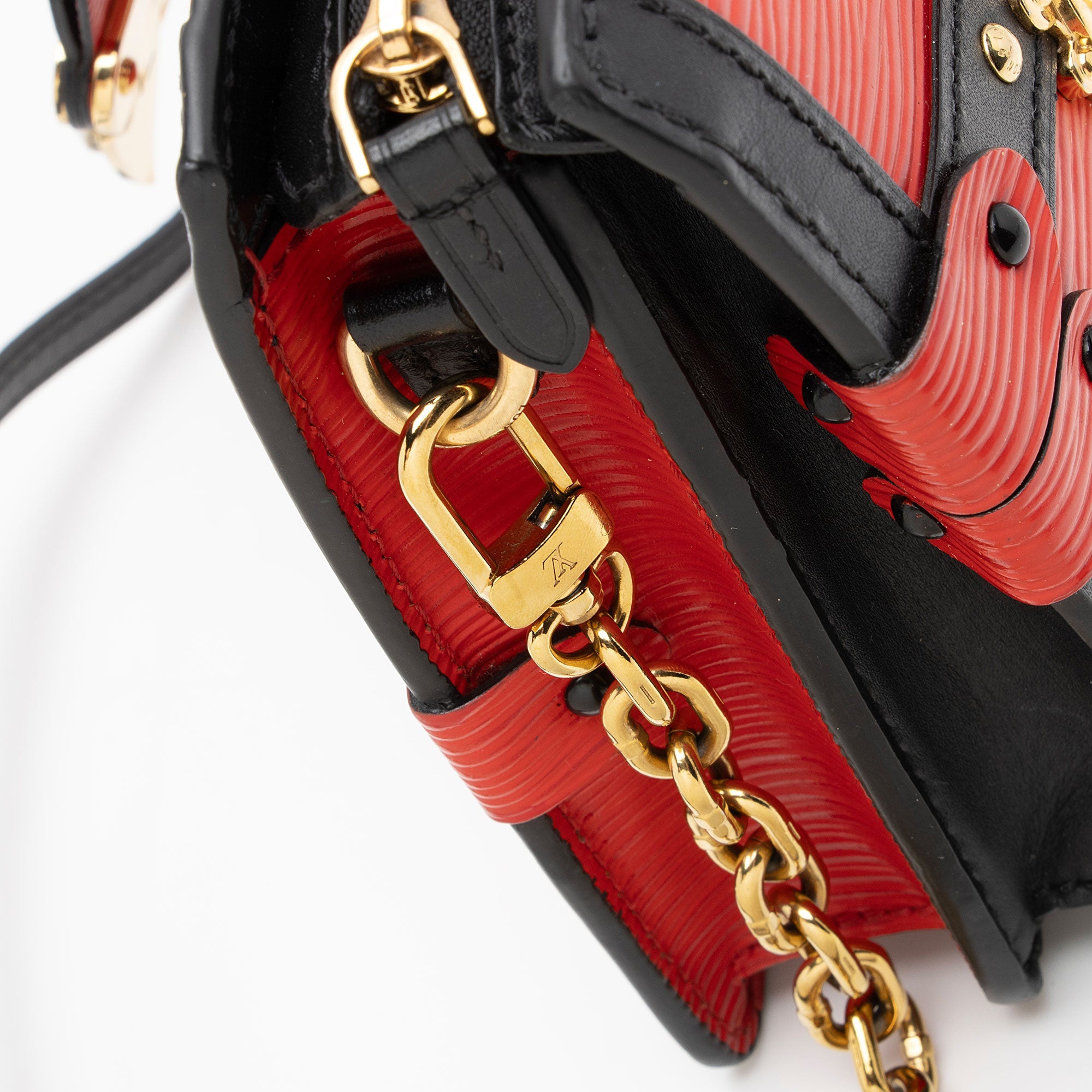Louis Vuitton Epi Leather Trunk Clutch (SHF-f9WGSU)