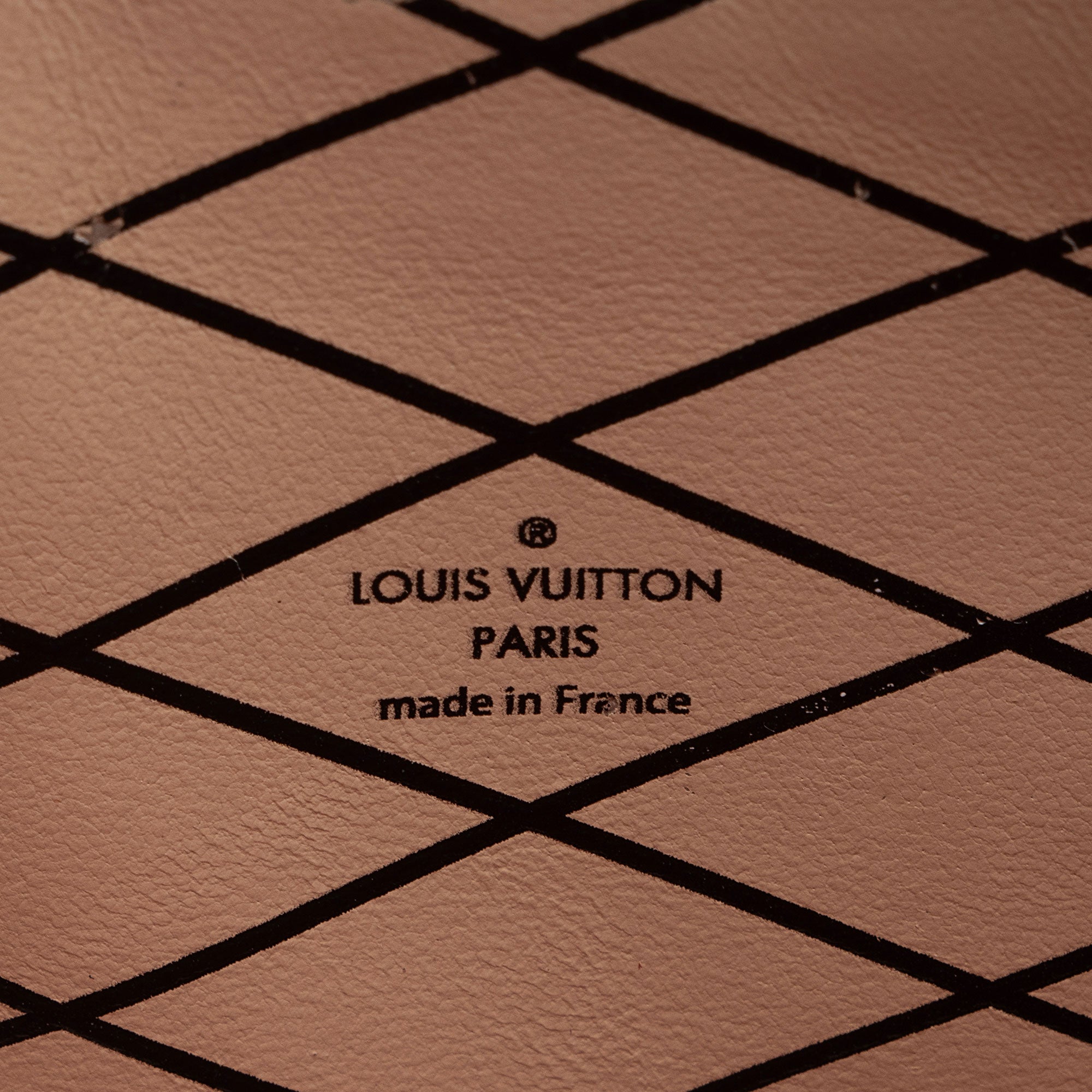Louis Vuitton Epi Leather Trunk Clutch (SHF-f9WGSU)