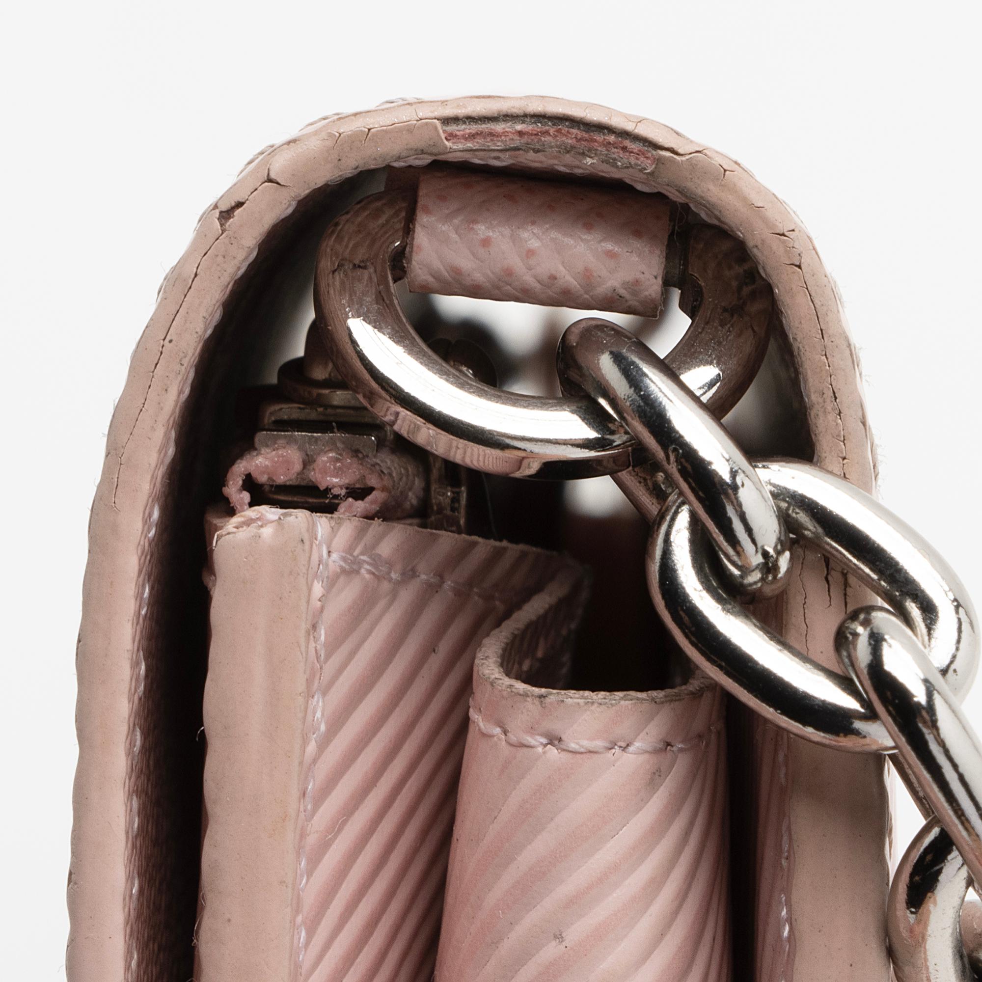 Louis Vuitton Epi Leather Twist Chain Wallet (SHF-22908)
