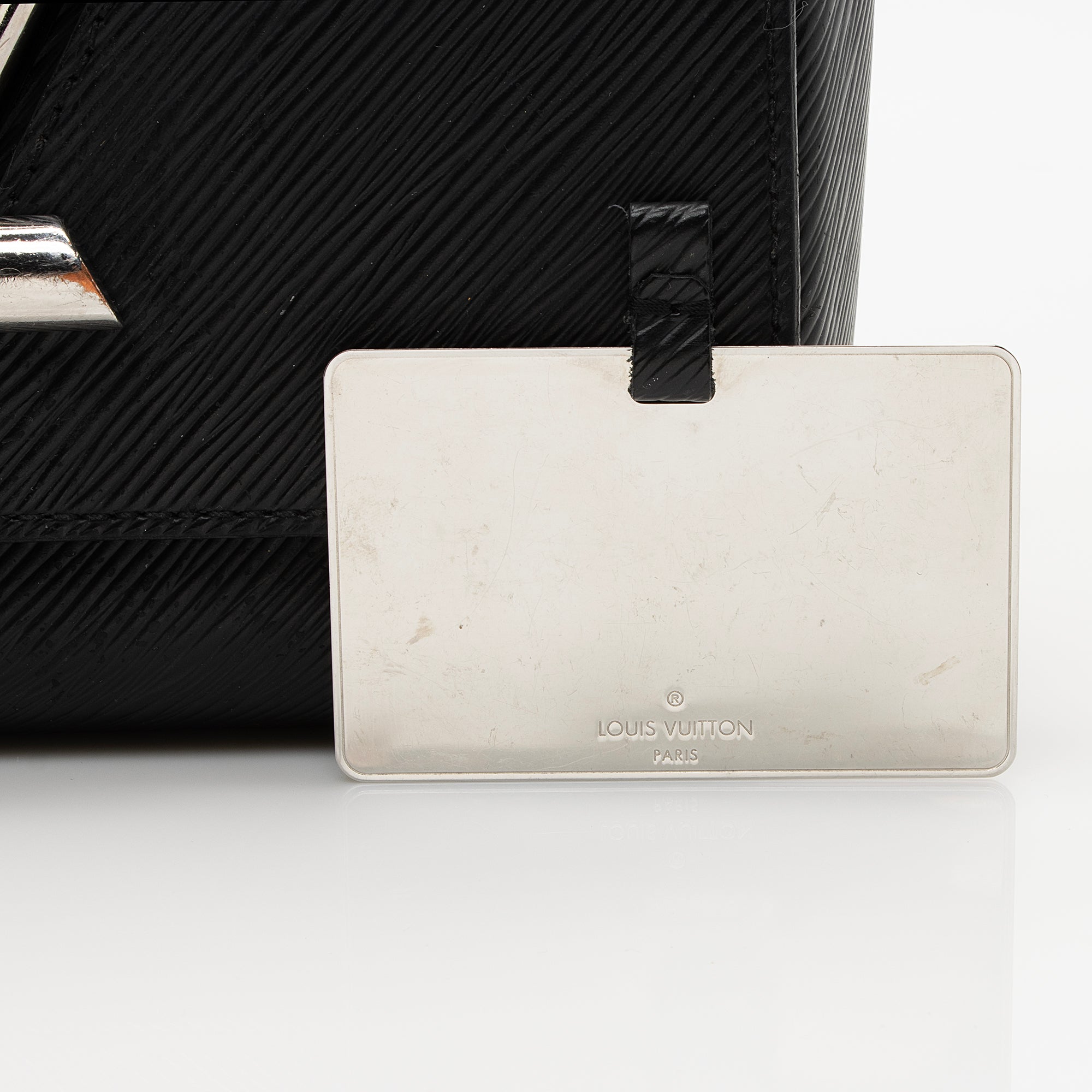 Louis Vuitton Epi Leather Twist MM Shoulder Bag (SHF-22700)