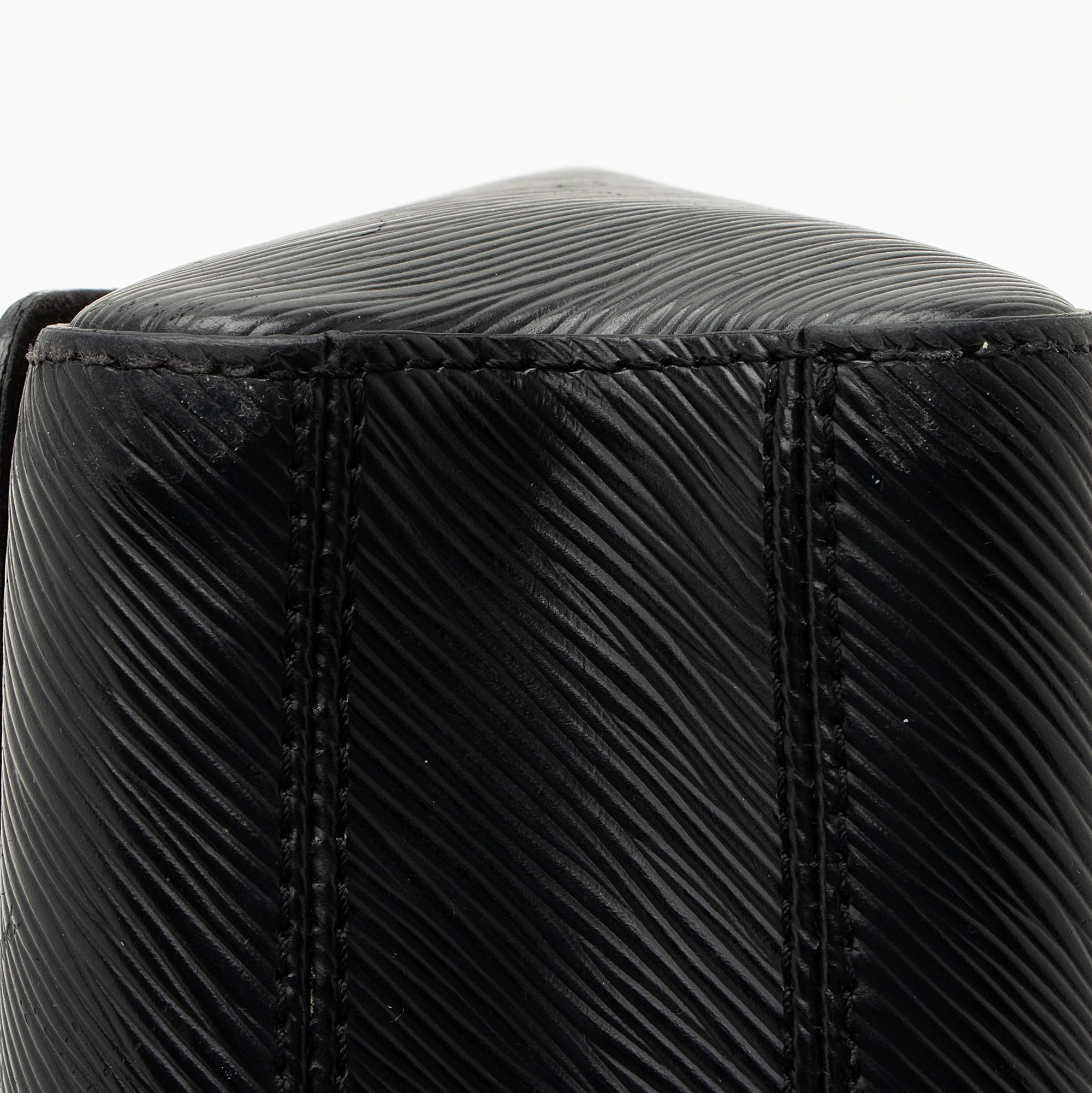 Louis Vuitton Epi Leather Twist MM Shoulder Bag (SHF-22700)