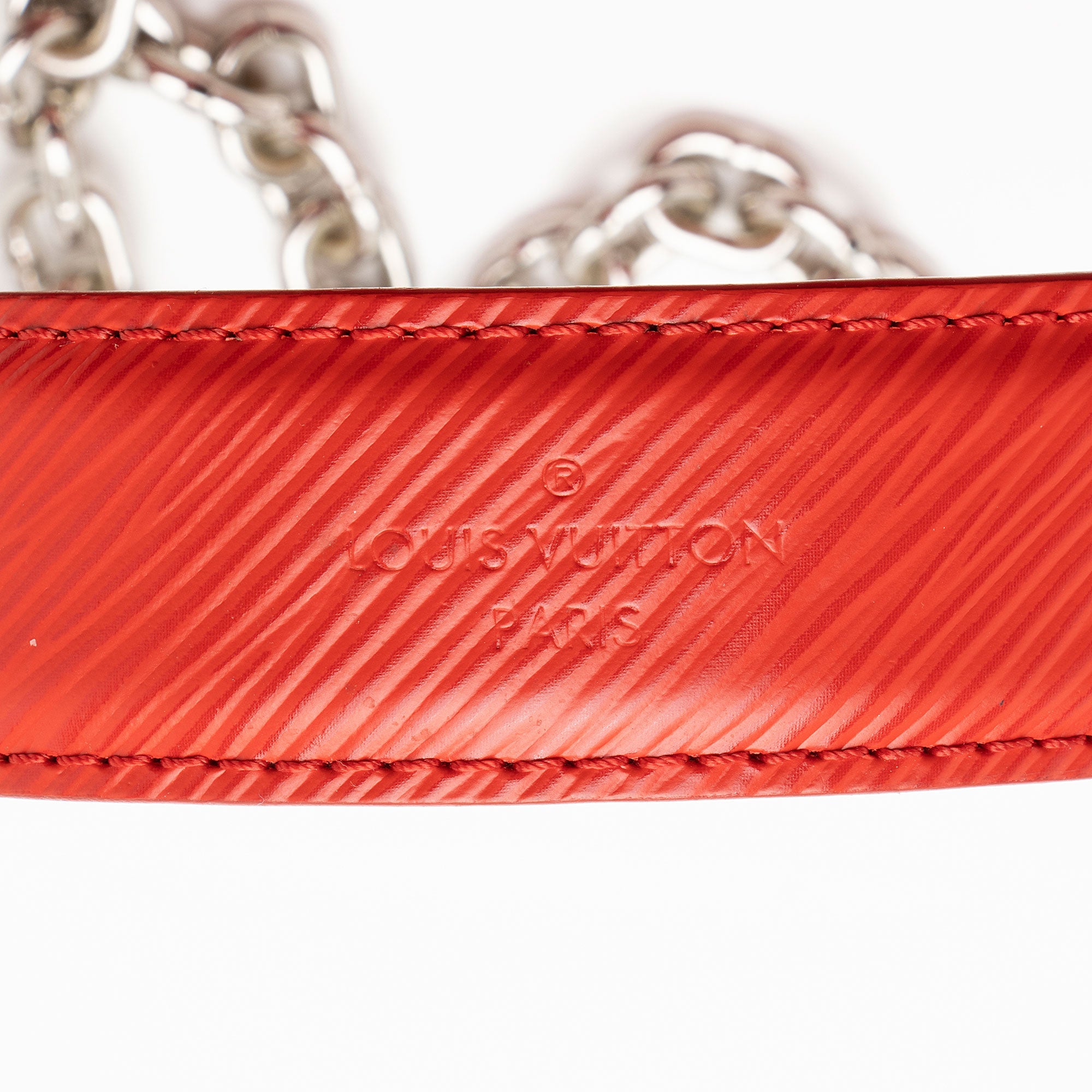 Louis Vuitton Epi Leather Twist MM Shoulder Bag (SHF-Nb1qMc)