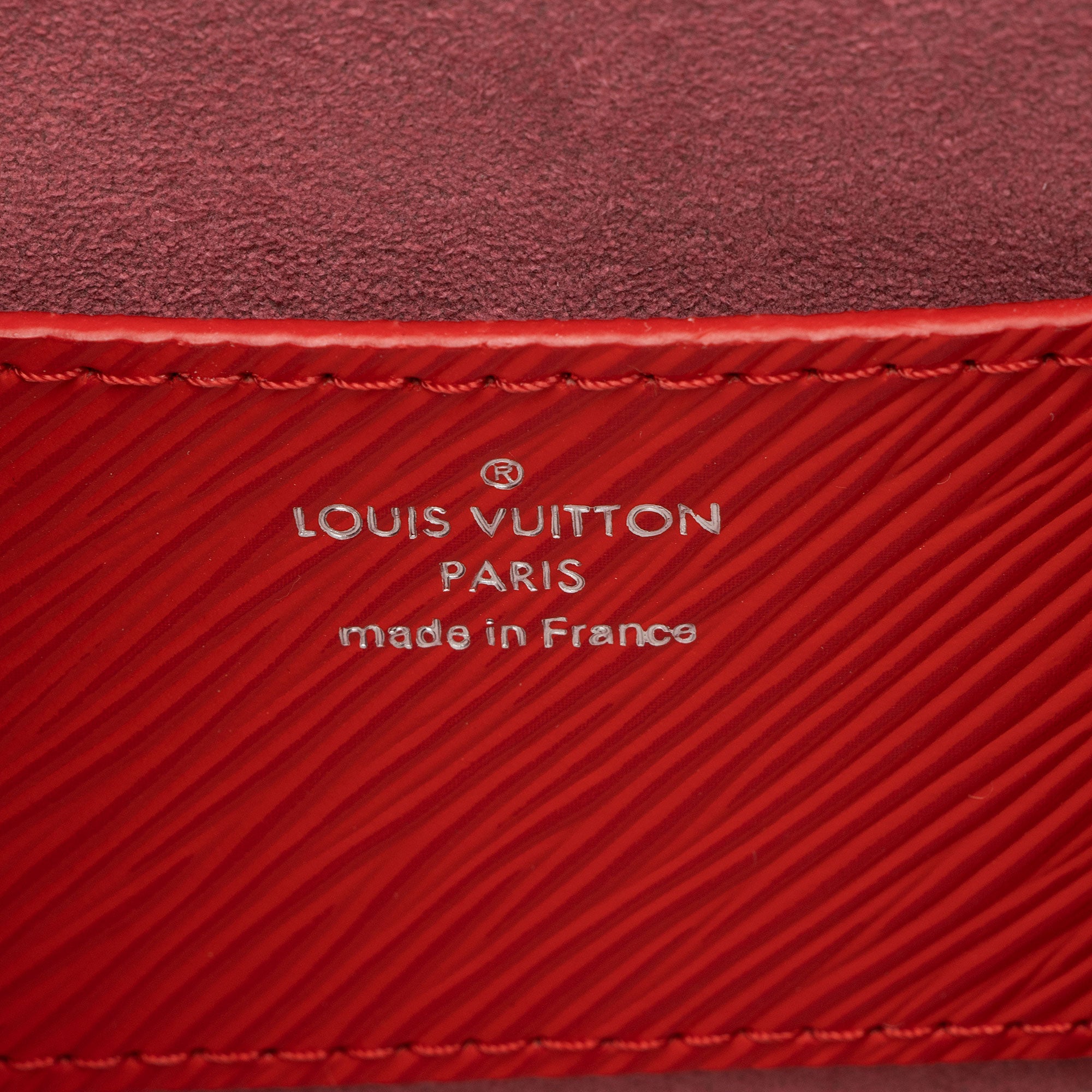 Louis Vuitton Epi Leather Twist MM Shoulder Bag (SHF-Nb1qMc)
