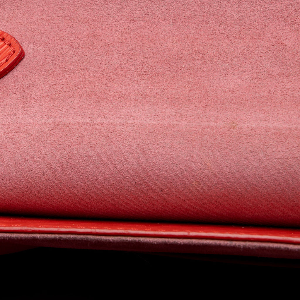 Louis Vuitton Epi Leather Twist MM Shoulder Bag