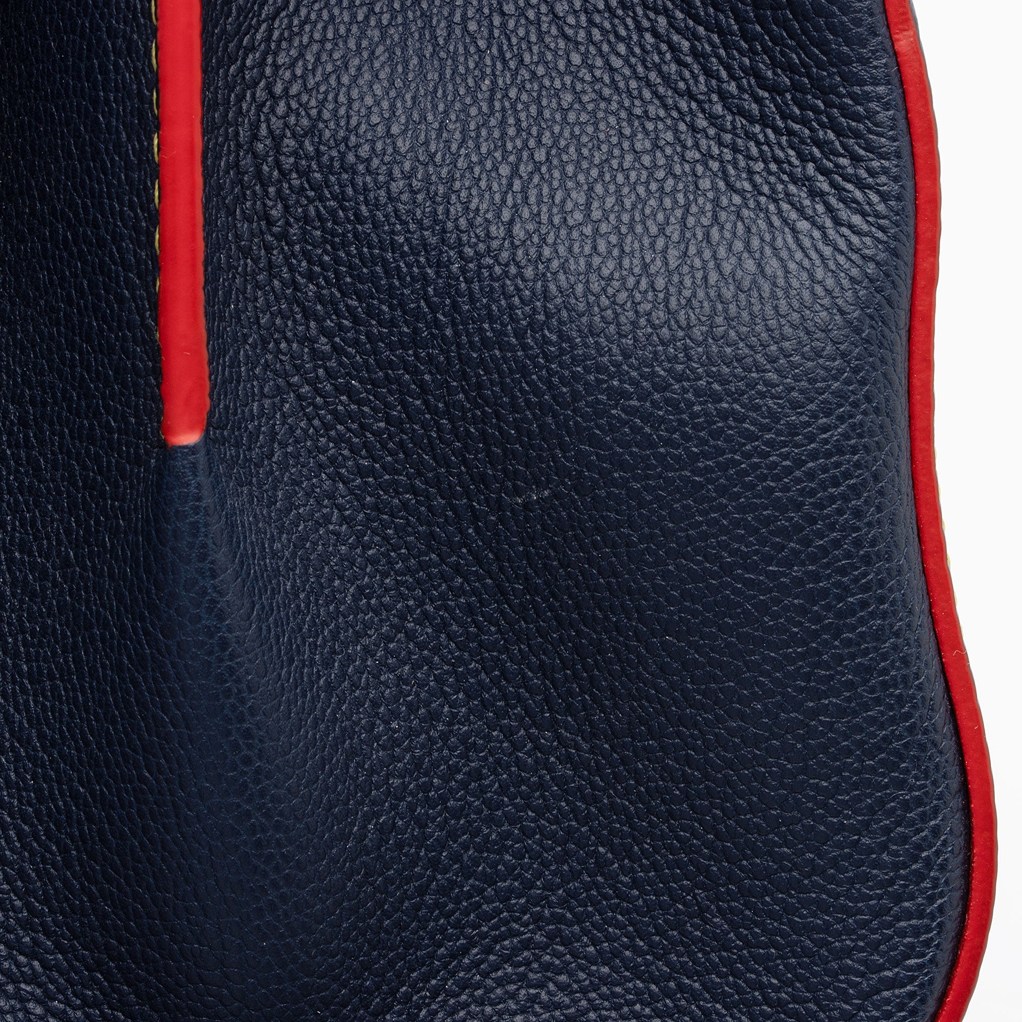 Louis Vuitton Epi Leather Twist Tote (SHF-In7Ftu)