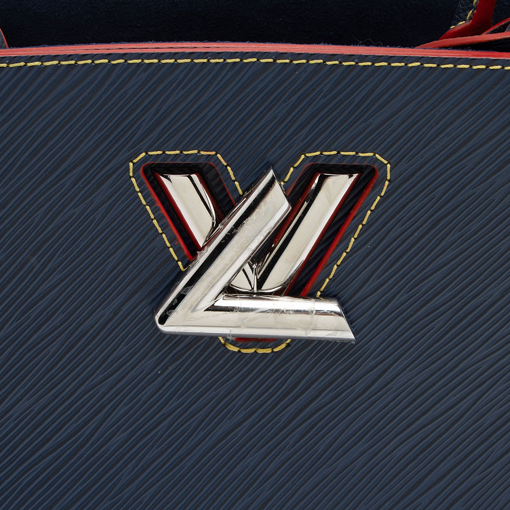 Louis Vuitton Epi Leather Twist Tote (SHF-In7Ftu)
