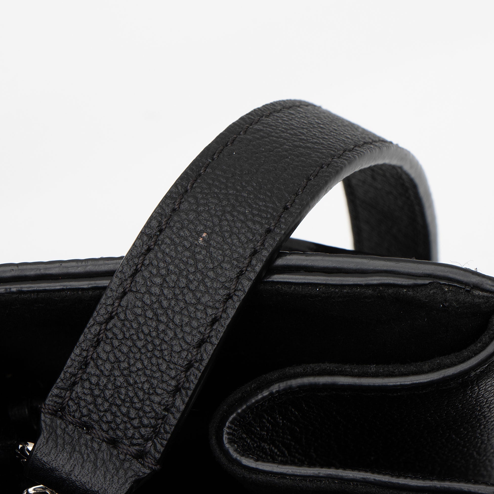Louis Vuitton Epi Leather Twist Tote (SHF-6HVQ1B)