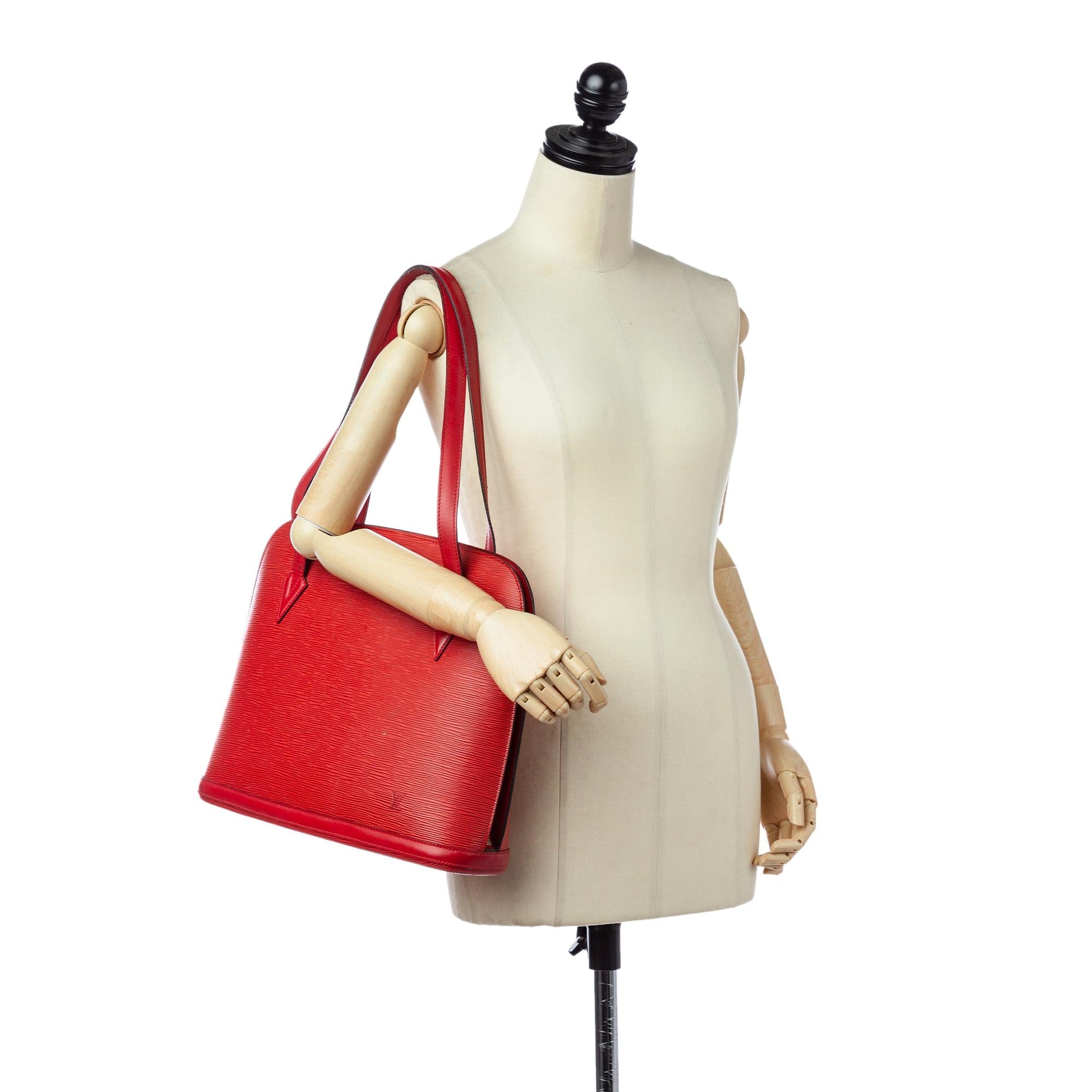 Louis Vuitton Epi Lussac (SHG-23449)