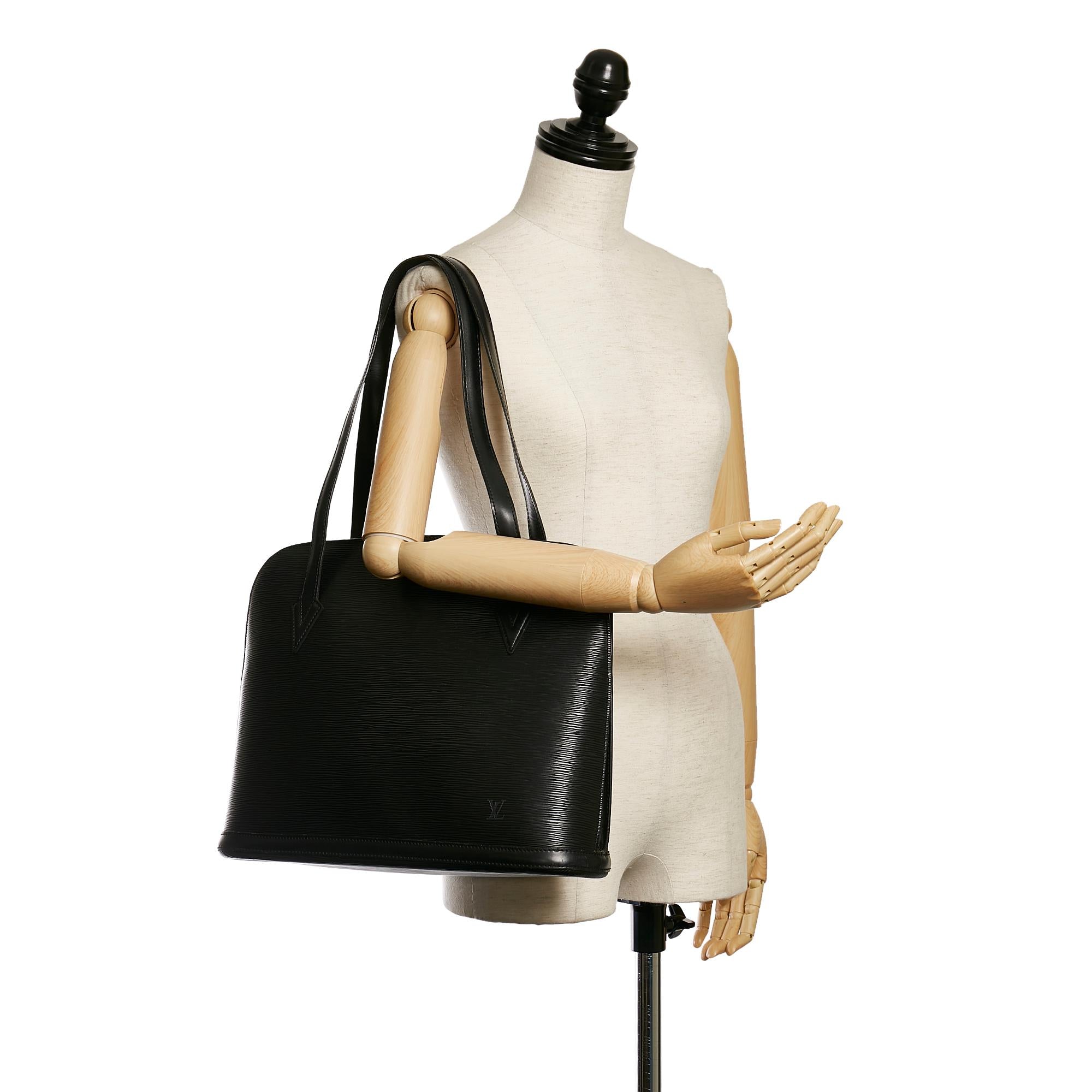 Louis Vuitton Epi Lussac (SHG-30657)