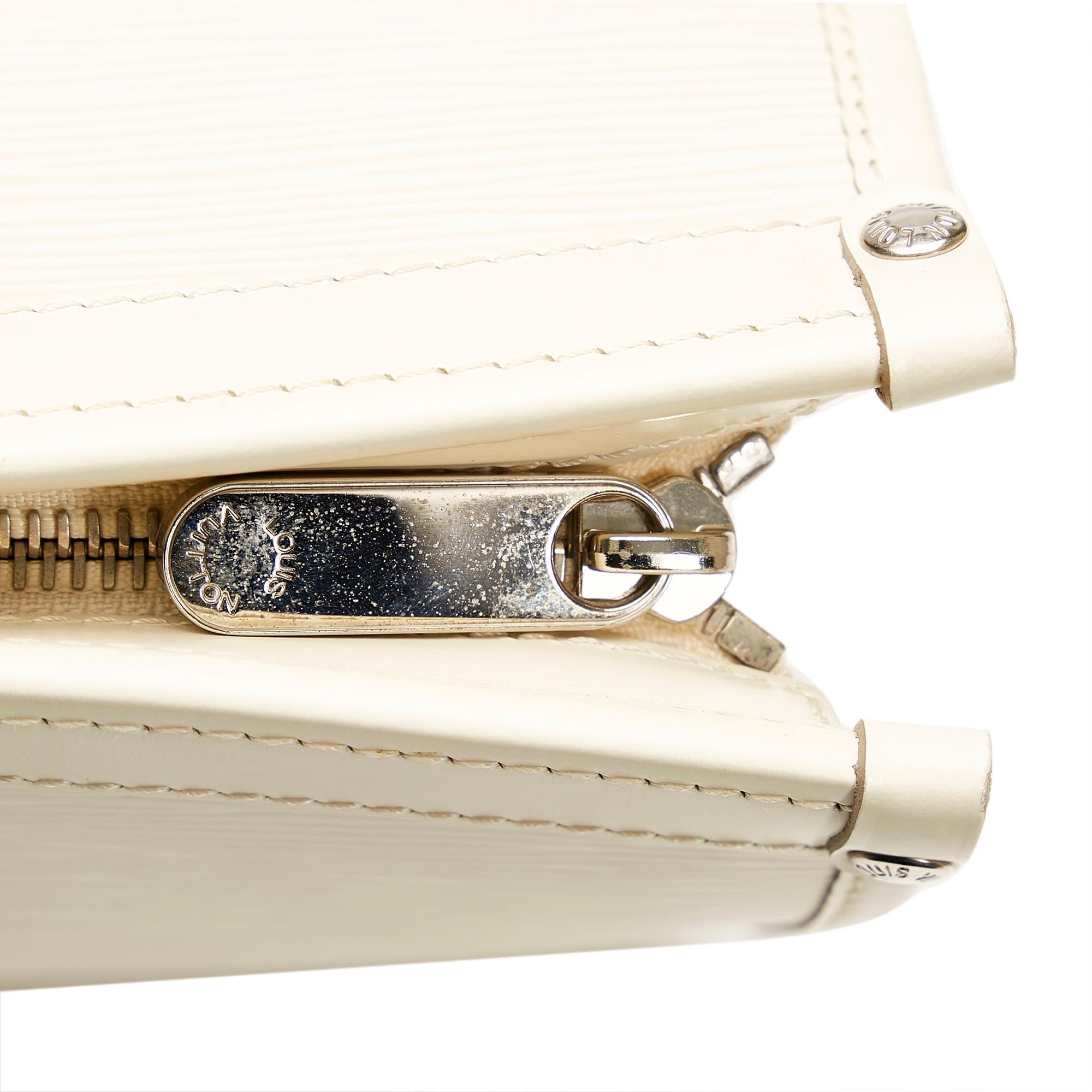 Louis Vuitton Epi Madeleine GM (SHG-csHi02)