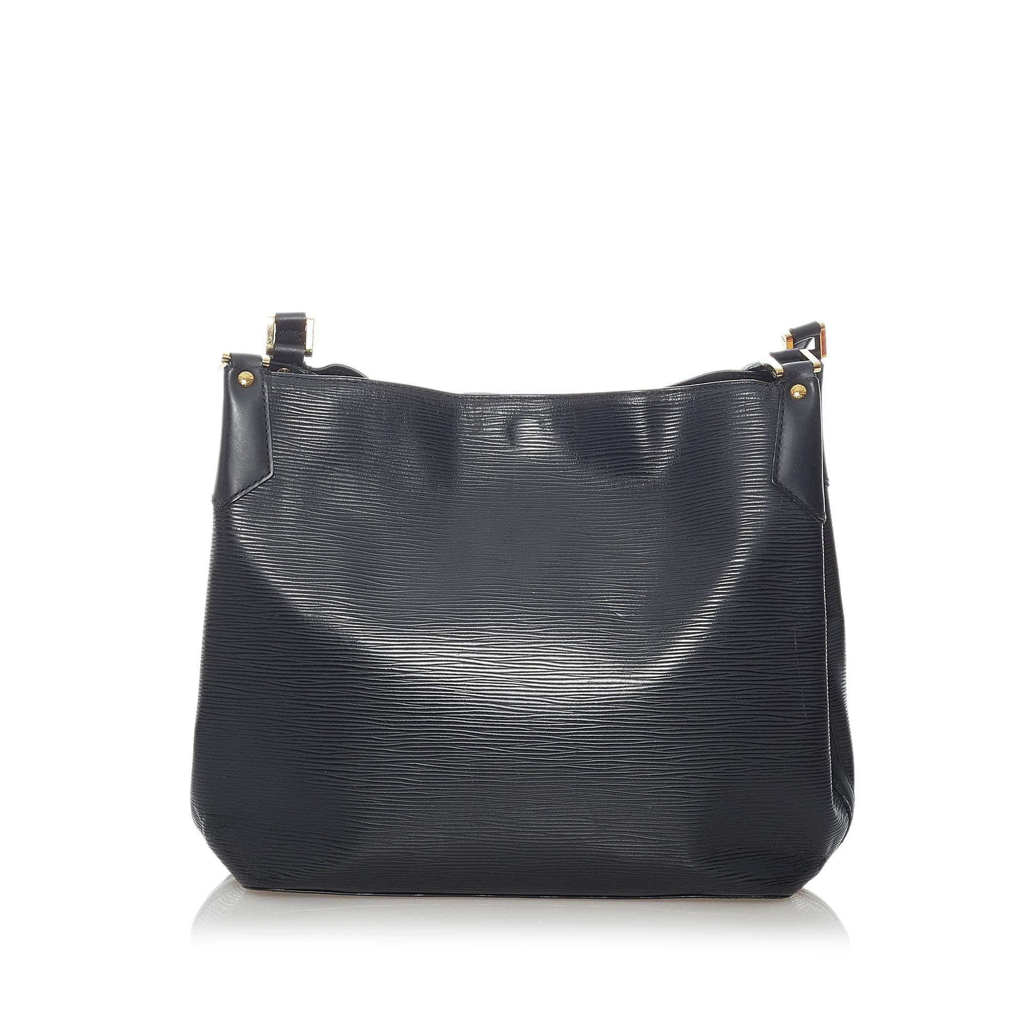 Louis Vuitton Epi Mandara MM (SHG-30722)