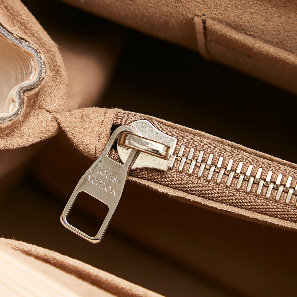 Louis Vuitton Epi Marly MM (SHG-36896)