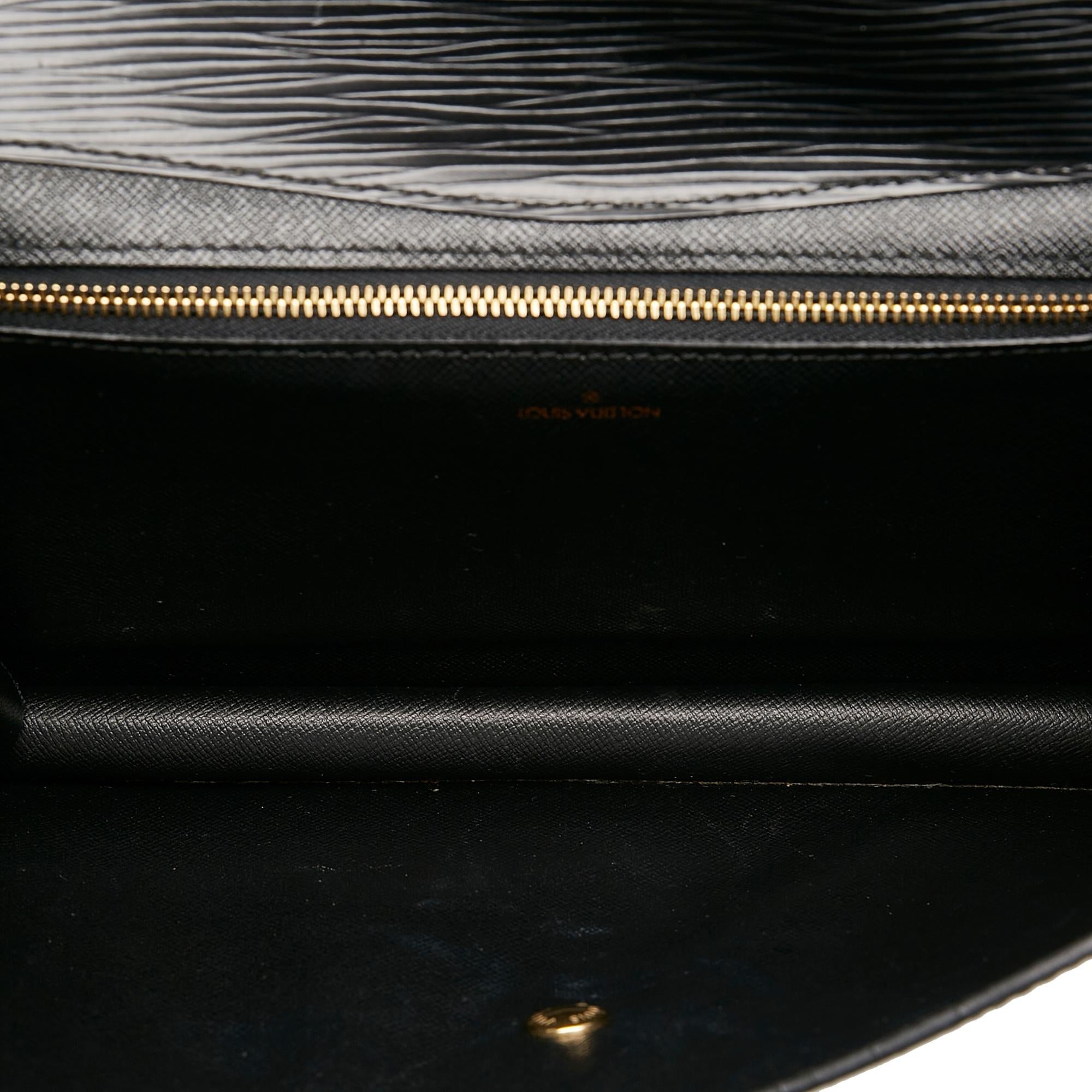 Louis Vuitton Epi Montaigne Clutch (SHG-iTS5fr)