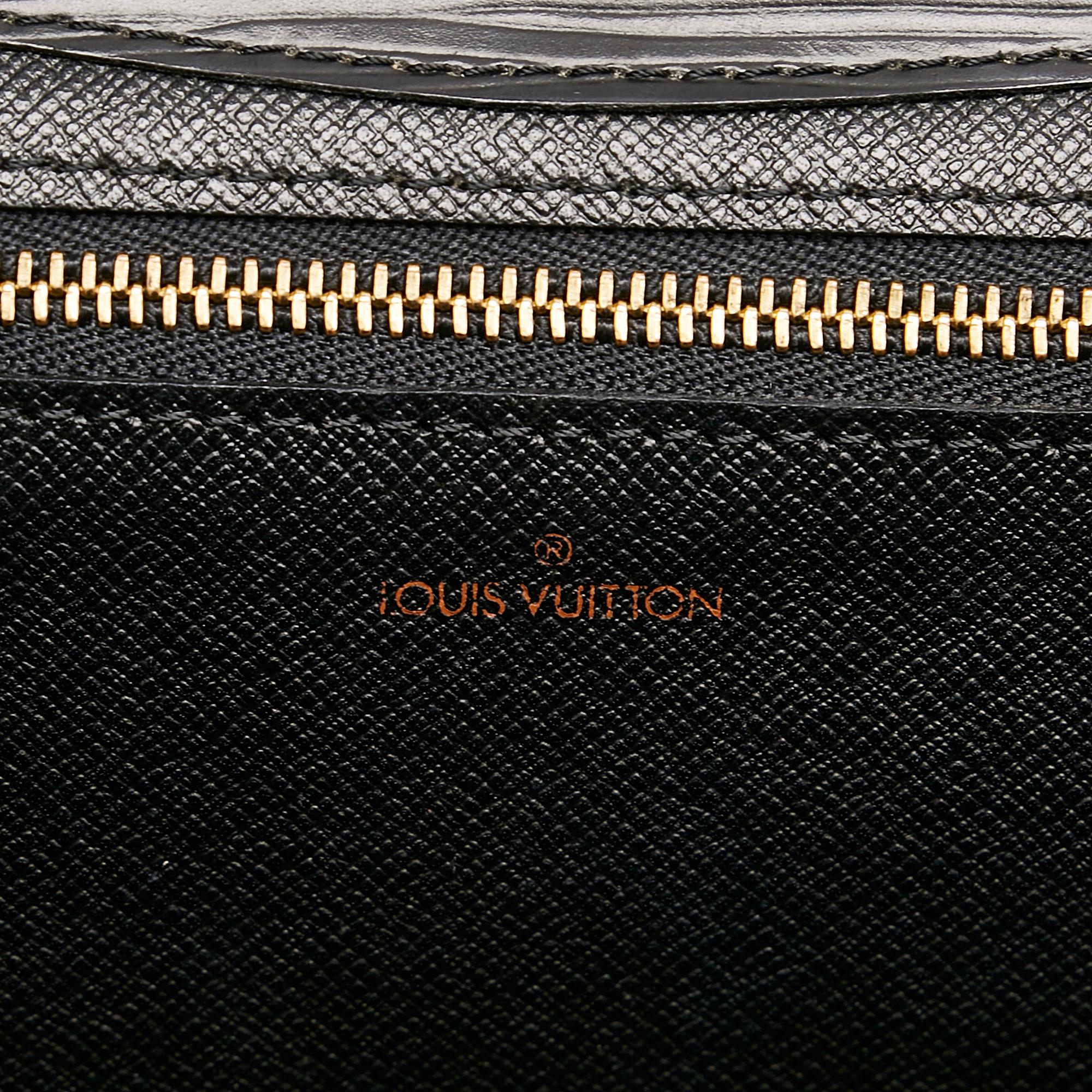 Louis Vuitton Epi Montaigne Clutch (SHG-iTS5fr)
