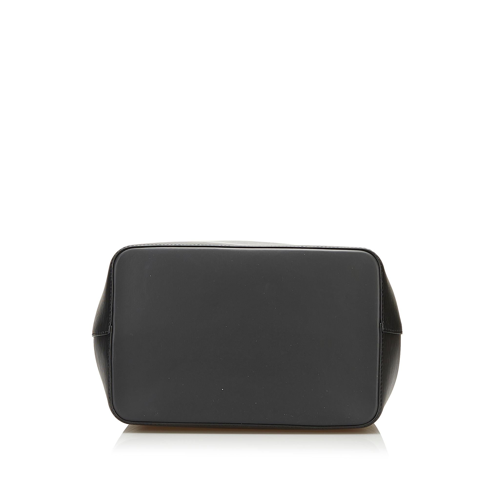 Louis Vuitton Epi NeoNoe (SHG-UPCvgS)