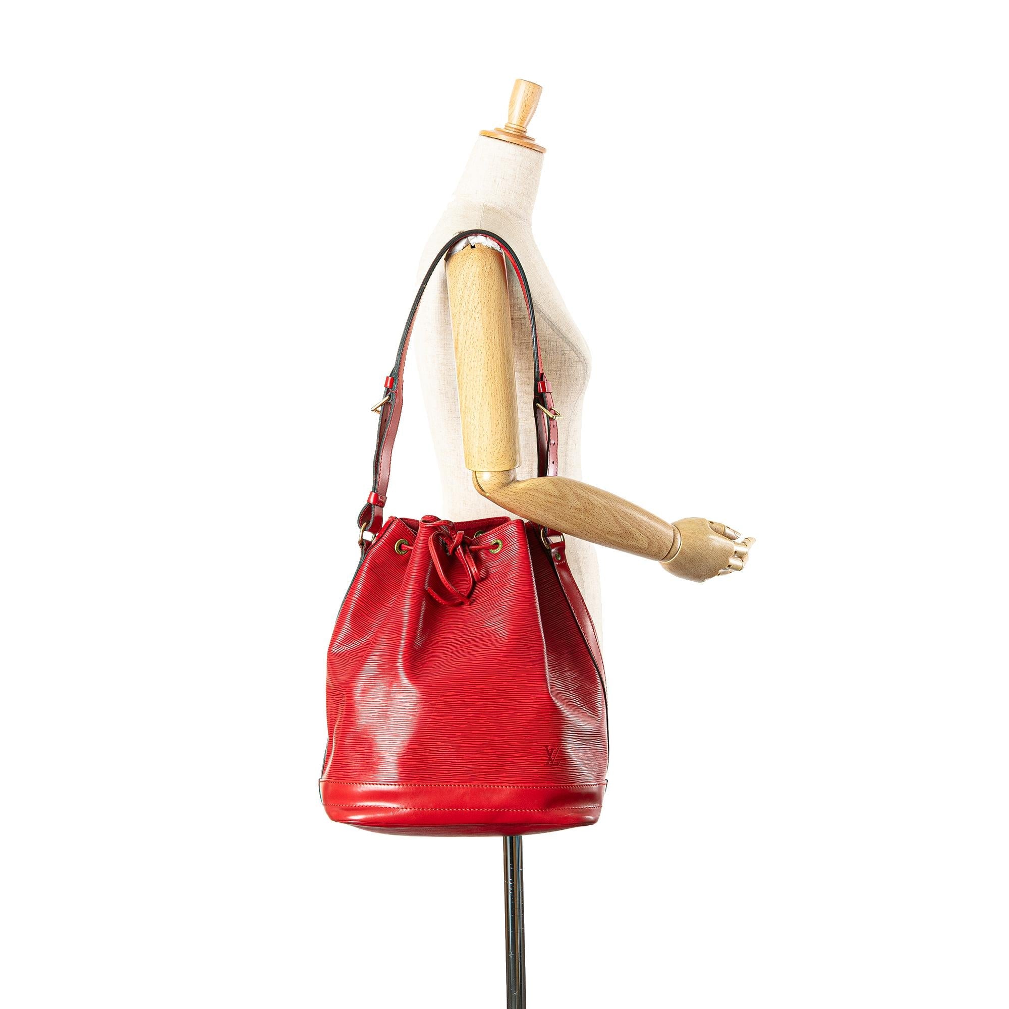 Louis Vuitton Epi Noe GM
