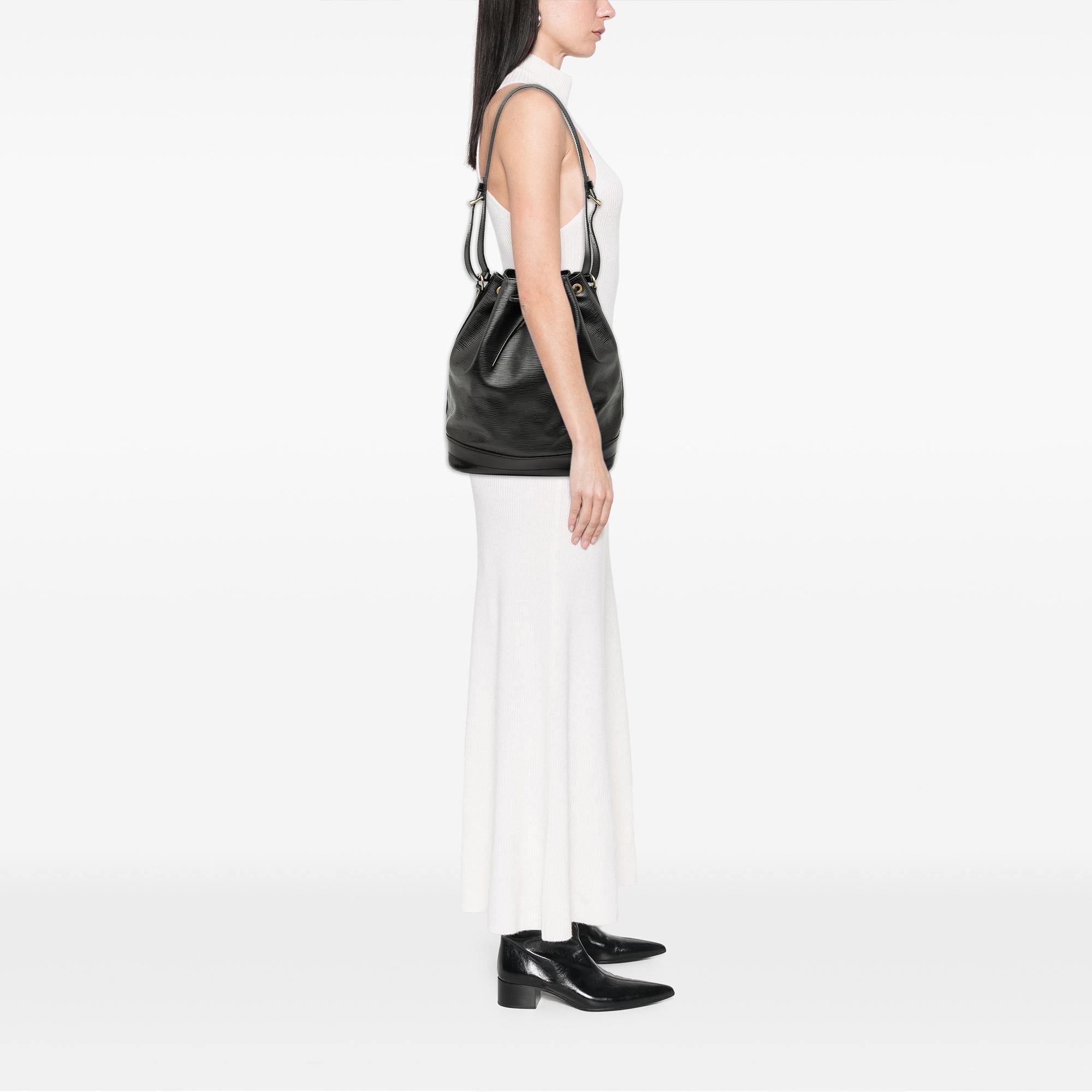 Louis Vuitton Epi Noe GM