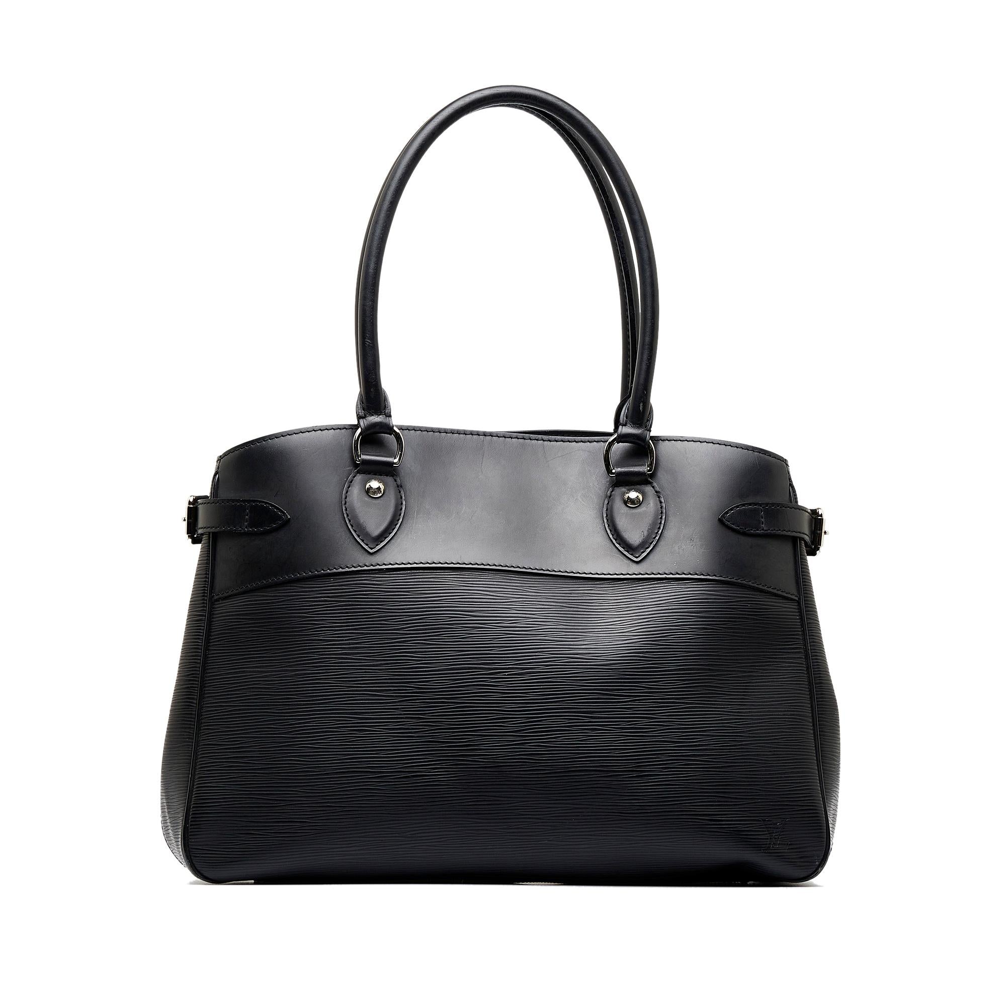Louis Vuitton Epi Passy GM (SHG-kZdbwj)