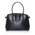 Louis Vuitton Epi Passy PM (SHG-28206)