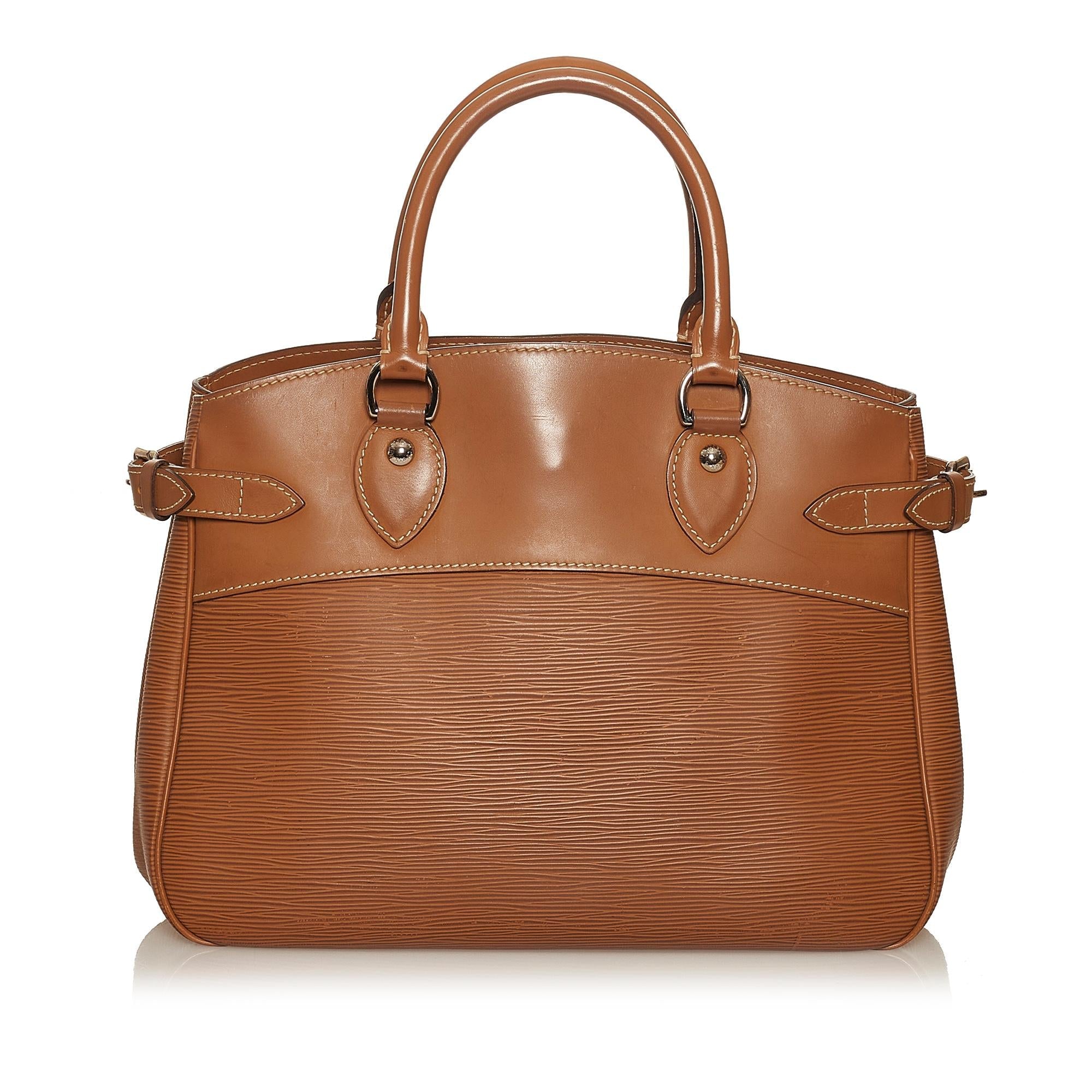 Louis Vuitton Epi Passy PM (SHG-29404)