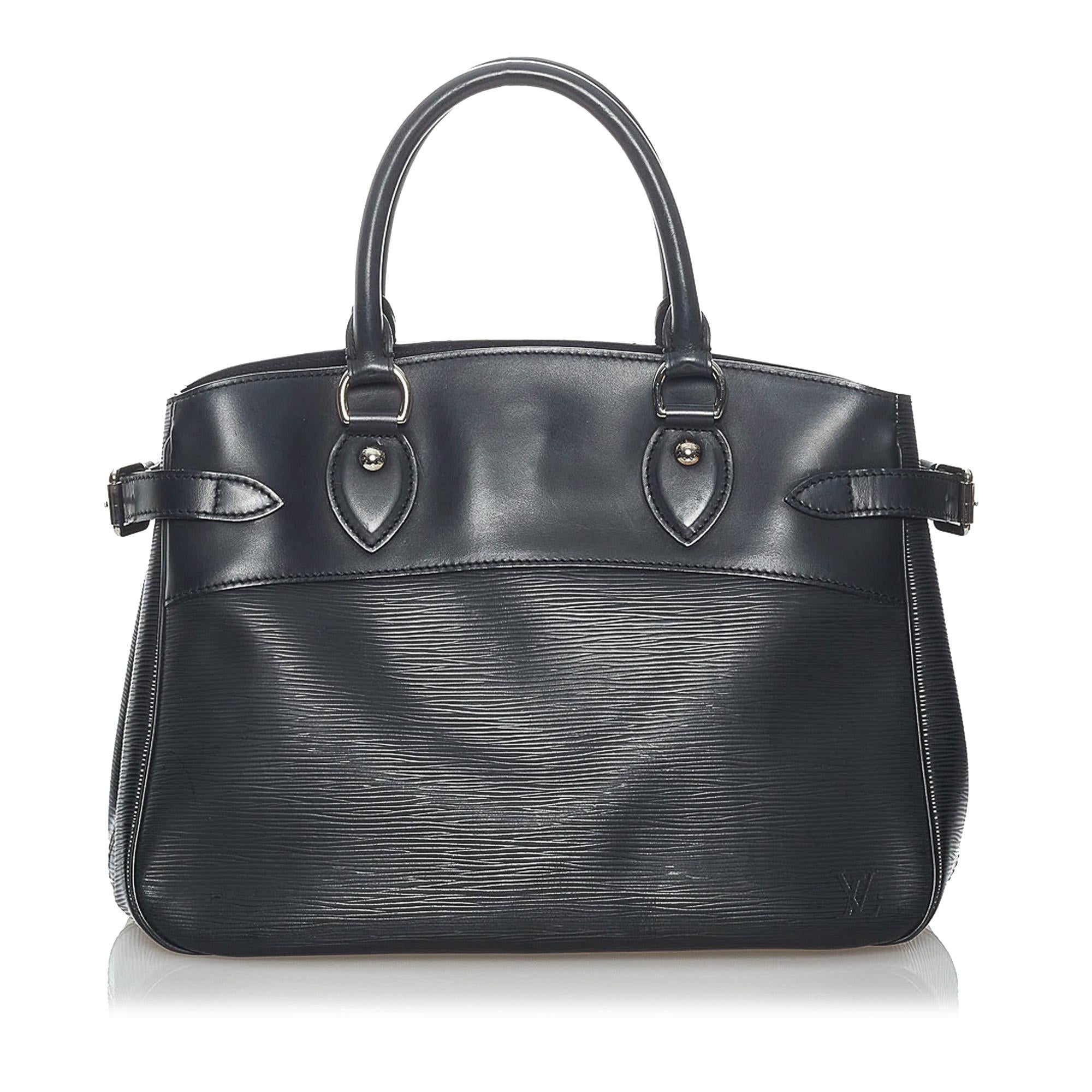 Louis Vuitton Epi Passy PM (SHG-30394)