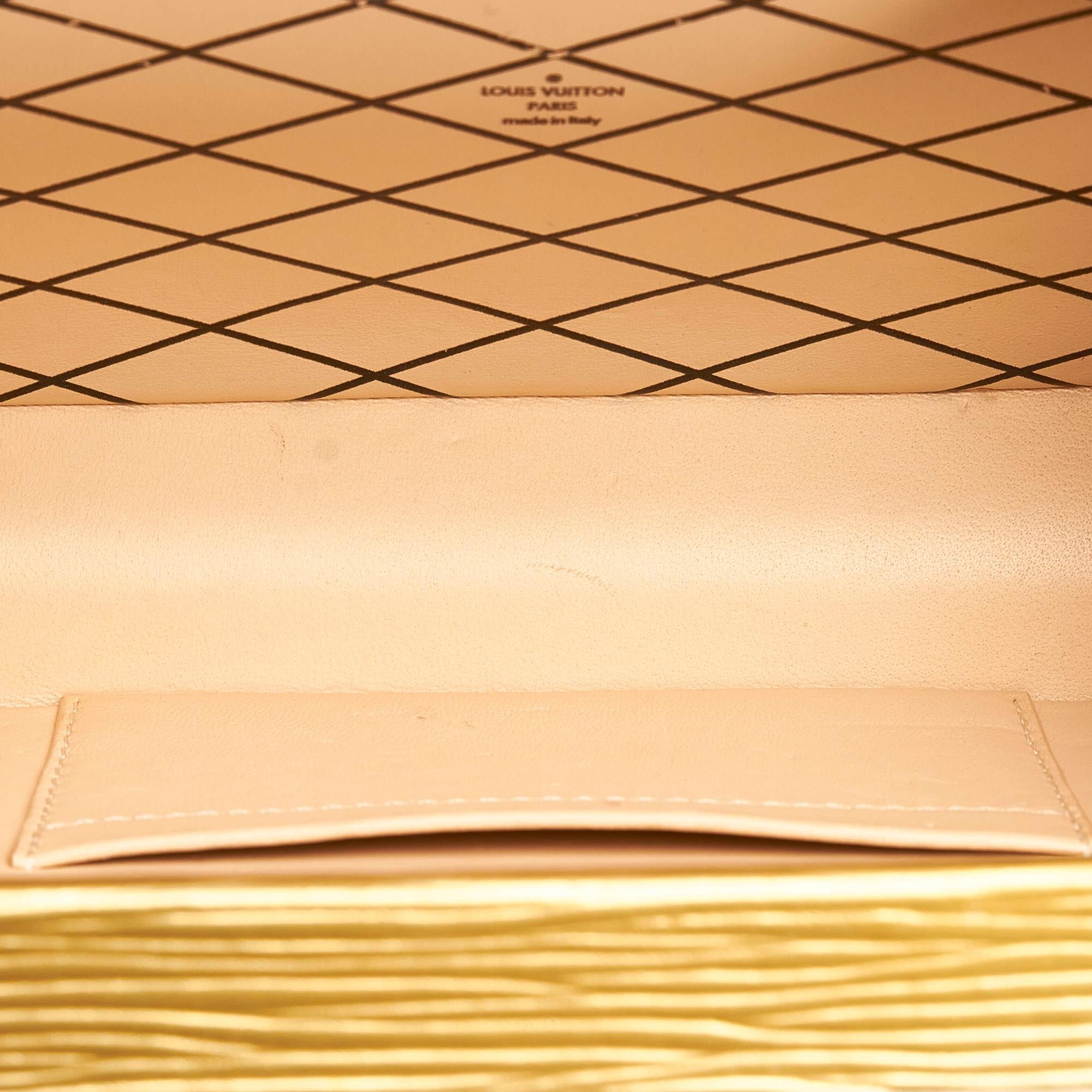 Louis Vuitton Epi Petite Malle (SHG-37811)