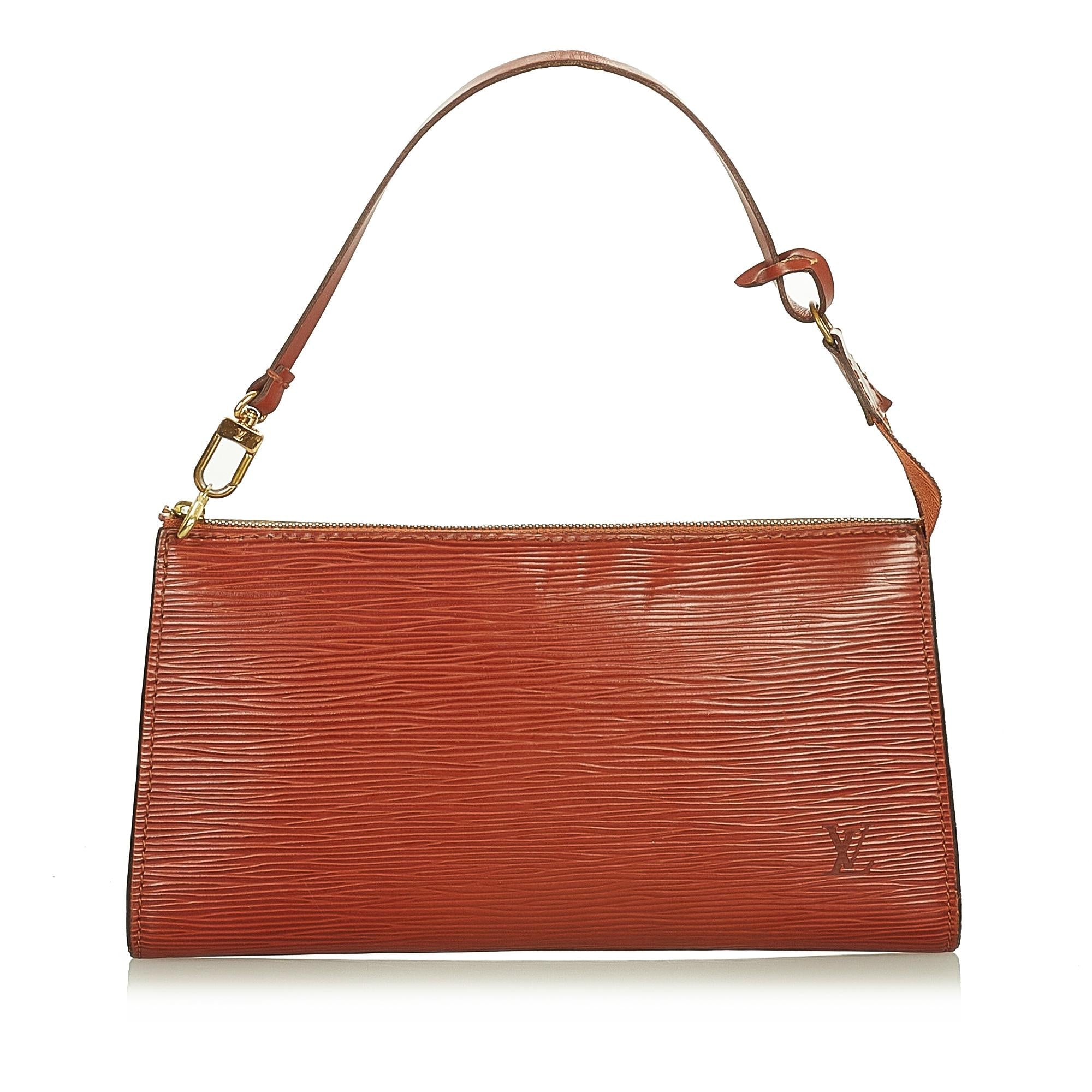 Louis Vuitton Epi Pochette Accessoires (SHG-26277)