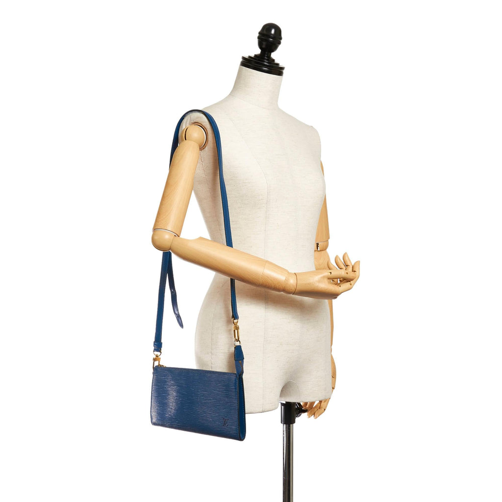 Louis Vuitton Epi Pochette Accessoires (SHG-28935)