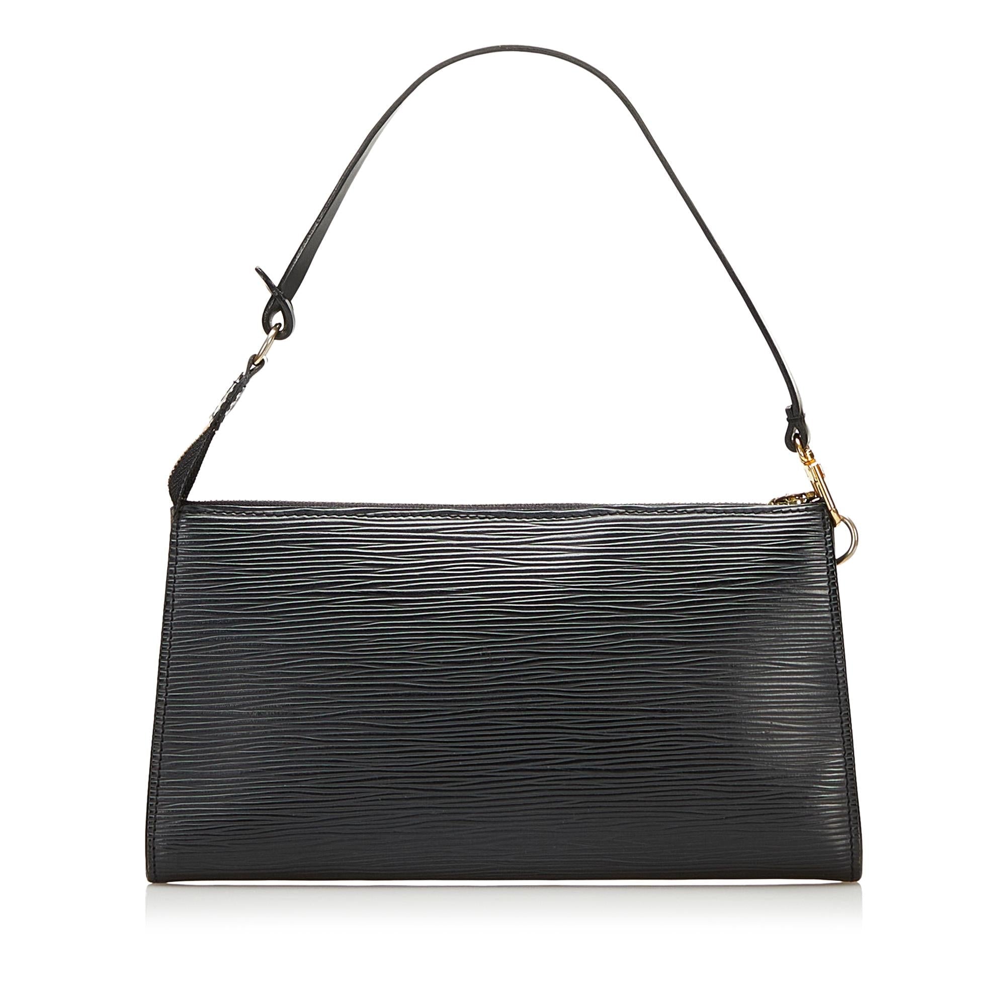 Louis Vuitton Epi Pochette Accessoires (SHG-35327)