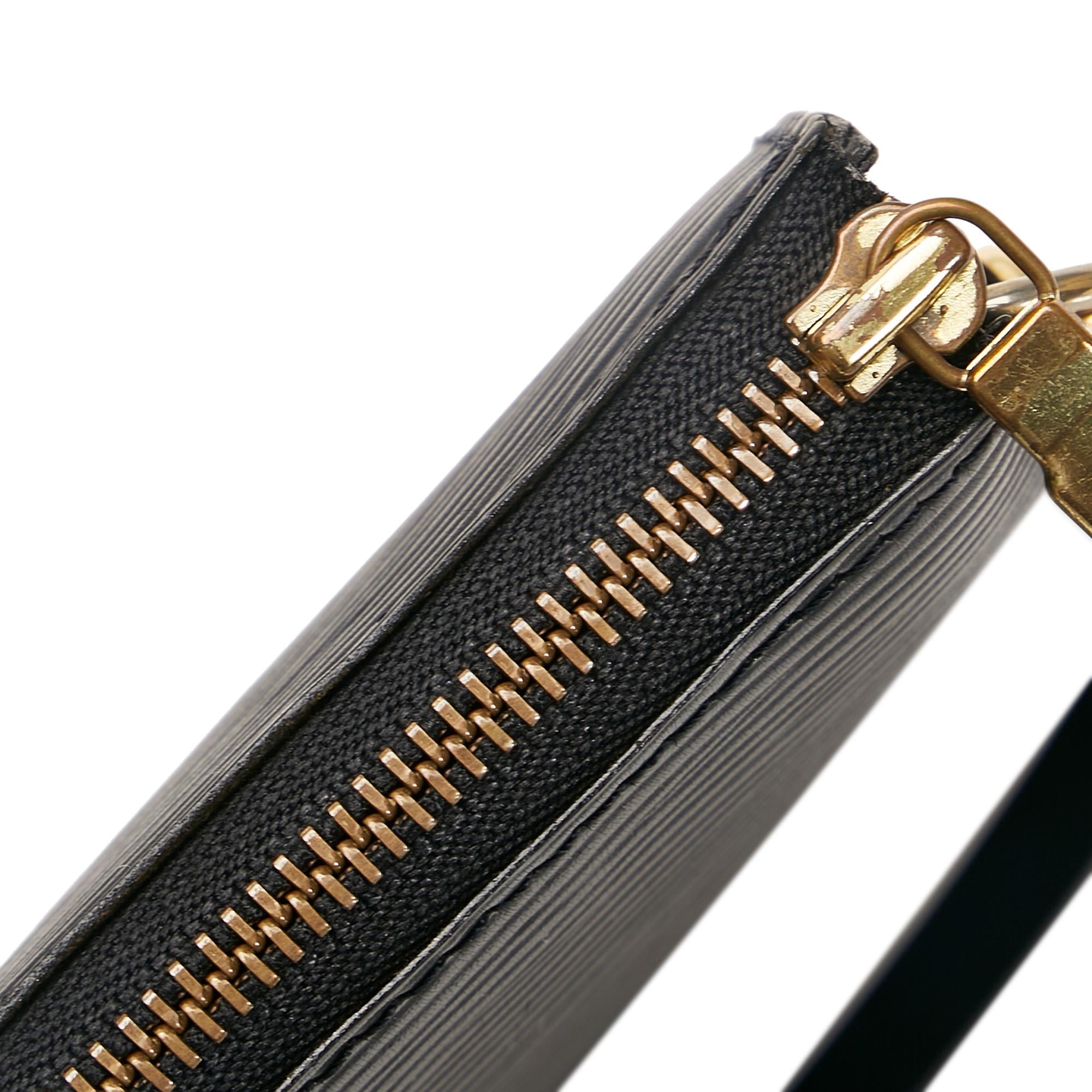 Louis Vuitton Epi Pochette Accessoires (SHG-35327)