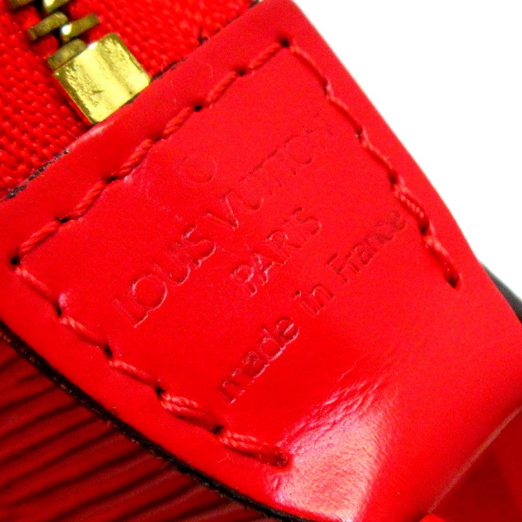 Louis Vuitton Epi Pochette Accessoires (SHG-XeIC2a)