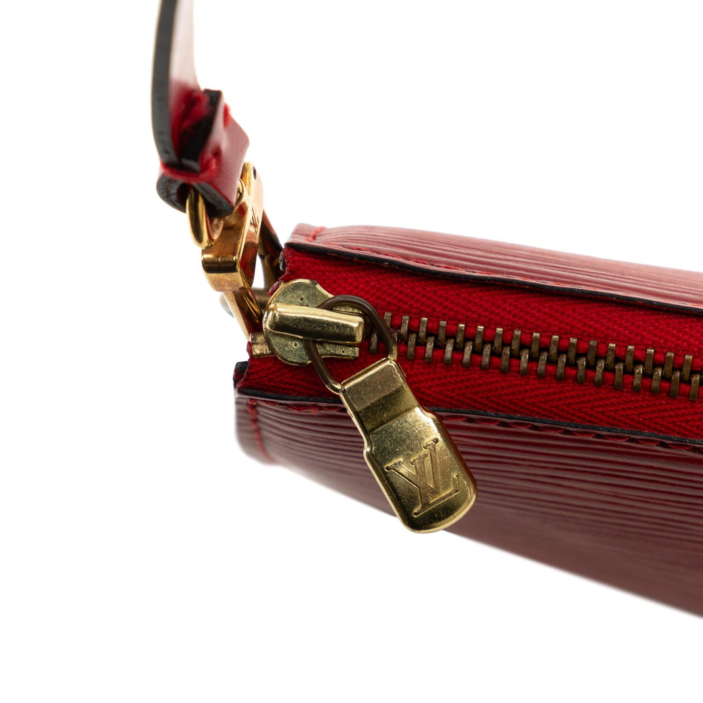 Louis Vuitton Epi Pochette Accessoires (SHG-zSDtUD)