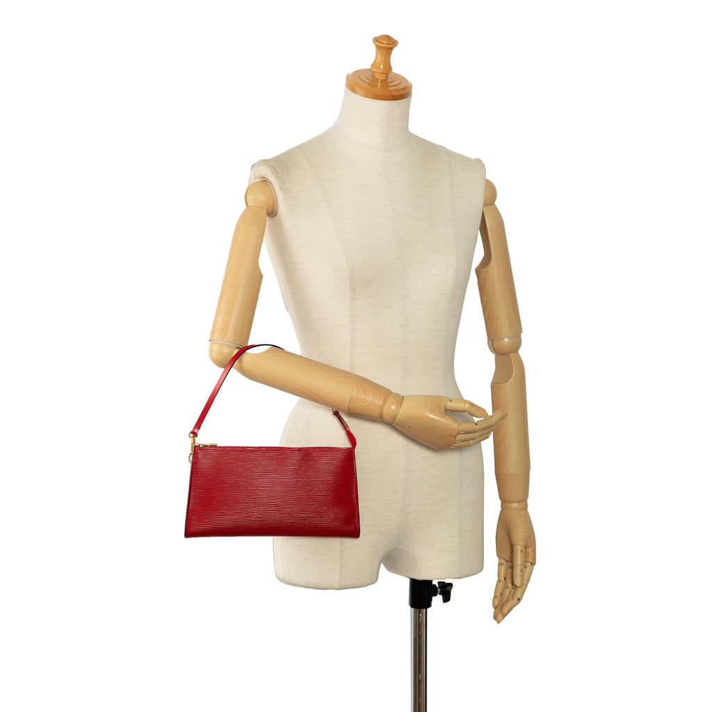 Louis Vuitton Epi Pochette Accessoires (SHG-yj3jc3)