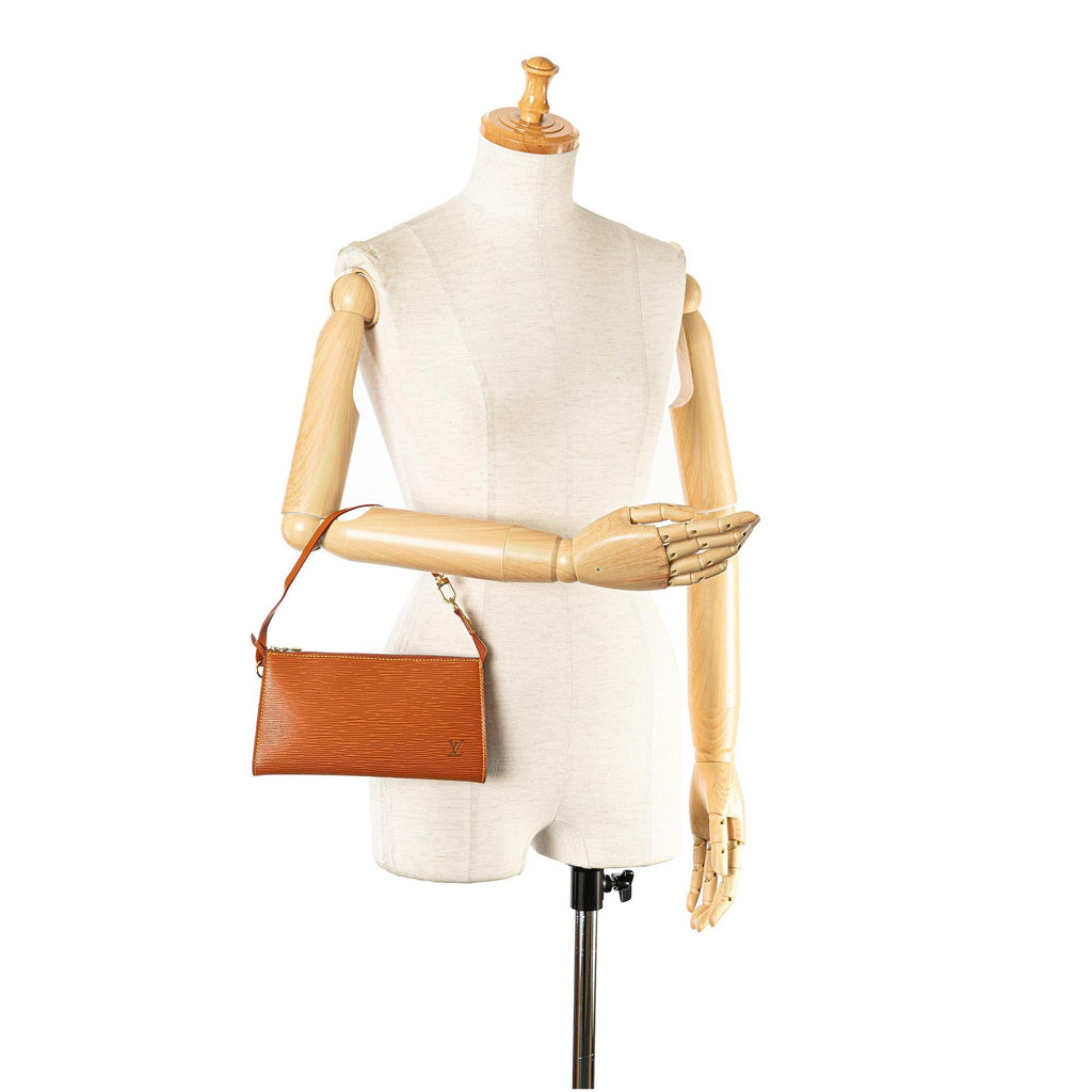 Louis Vuitton Epi Pochette Accessoires (SHG-cKsrDb)