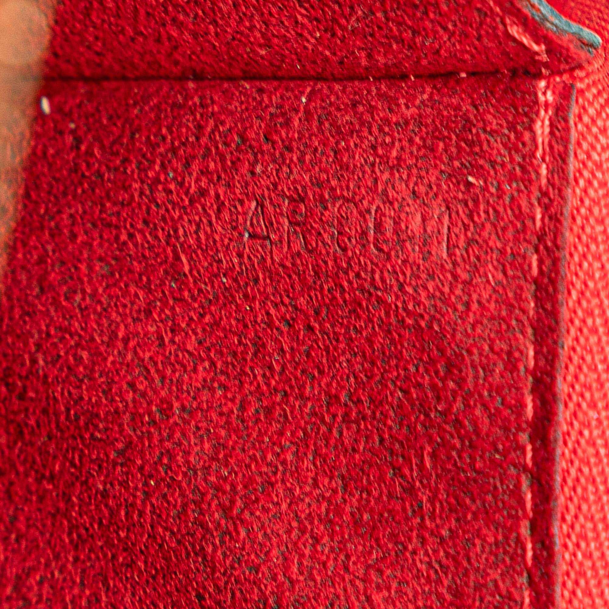 Louis Vuitton Epi Pochette Accessoires (SHG-GIaBdT)