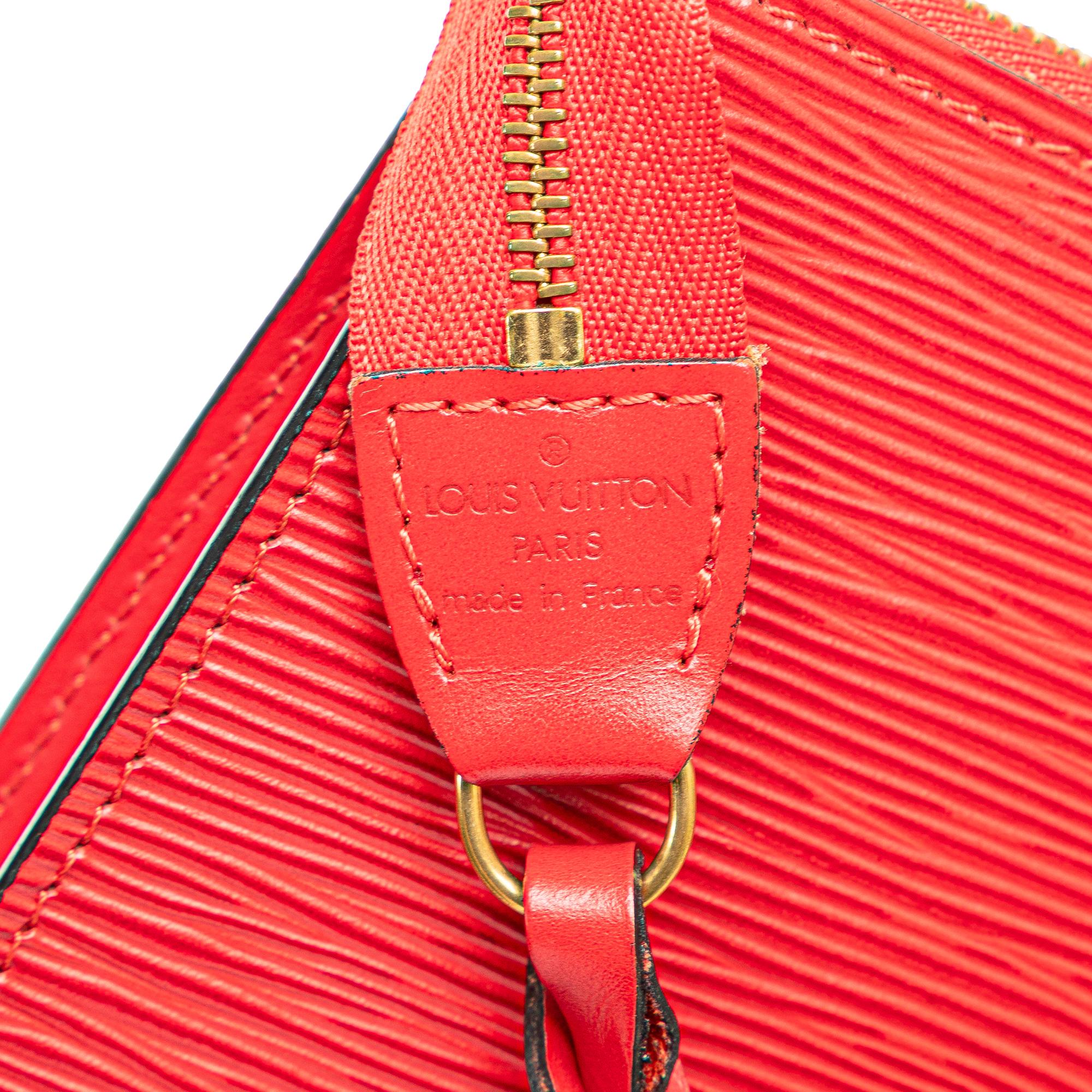 Louis Vuitton Epi Pochette Accessoires (SHG-6wo2xj)