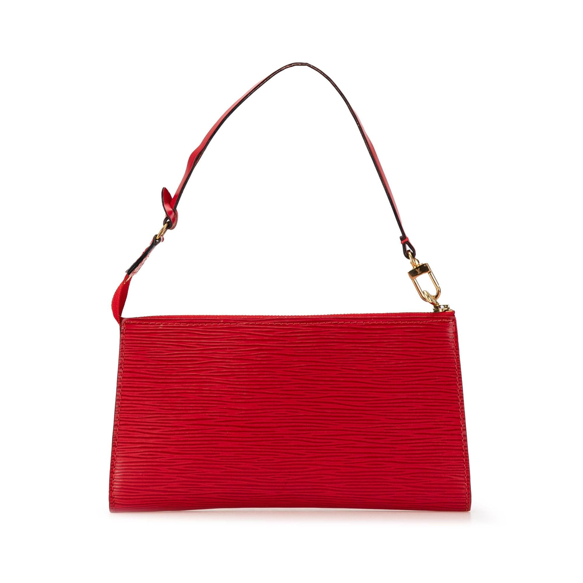 Louis Vuitton Epi Pochette Accessoires (SHG-vsA39M)