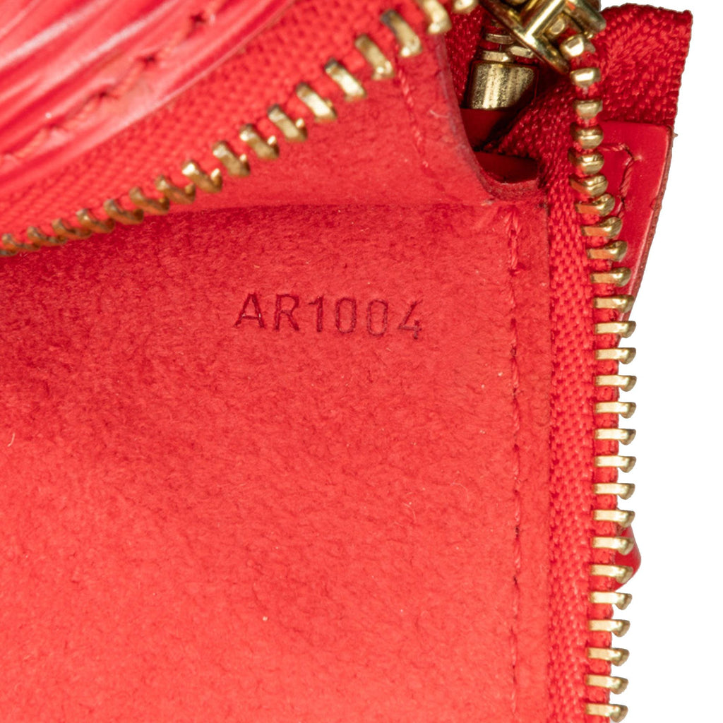Louis Vuitton Epi Pochette Accessoires (SHG-qACTop)