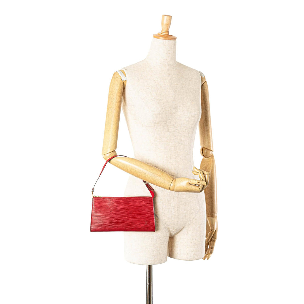 Louis Vuitton Epi Pochette Accessoires (SHG-RQHaz5)