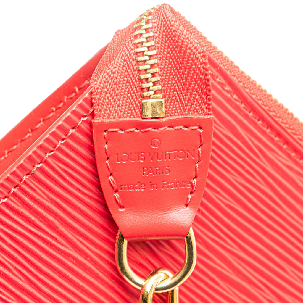 Louis Vuitton Epi Pochette Accessoires (SHG-j5YWtW)