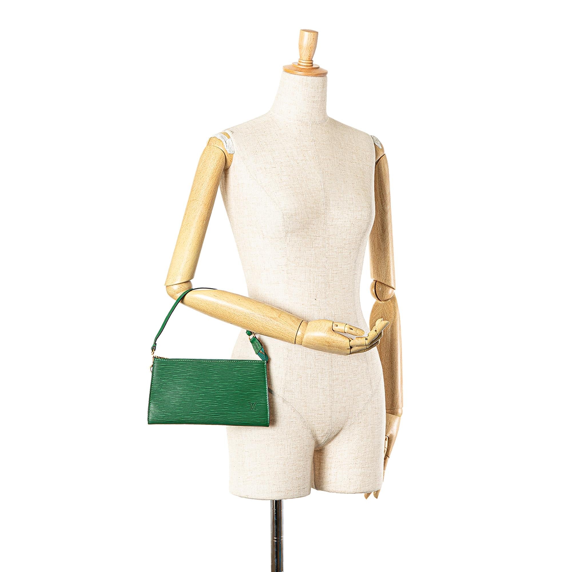 Louis Vuitton Epi Pochette Accessoires