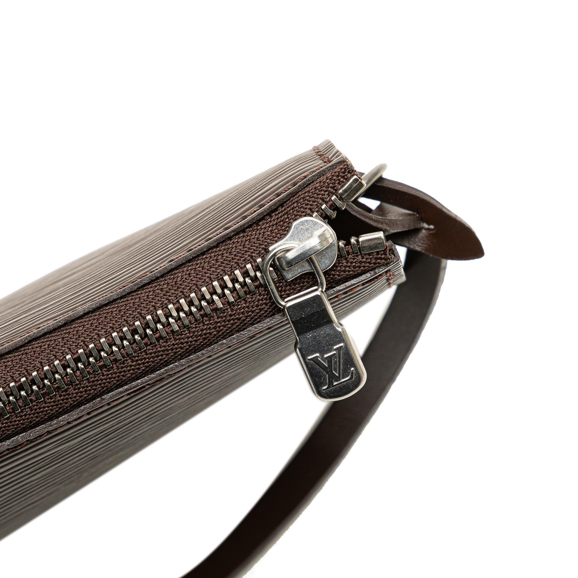 Louis Vuitton Epi Pochette Accessoires