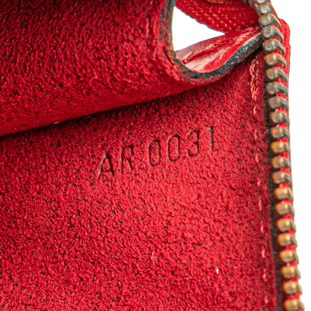 Louis Vuitton Epi Pochette Accessoires