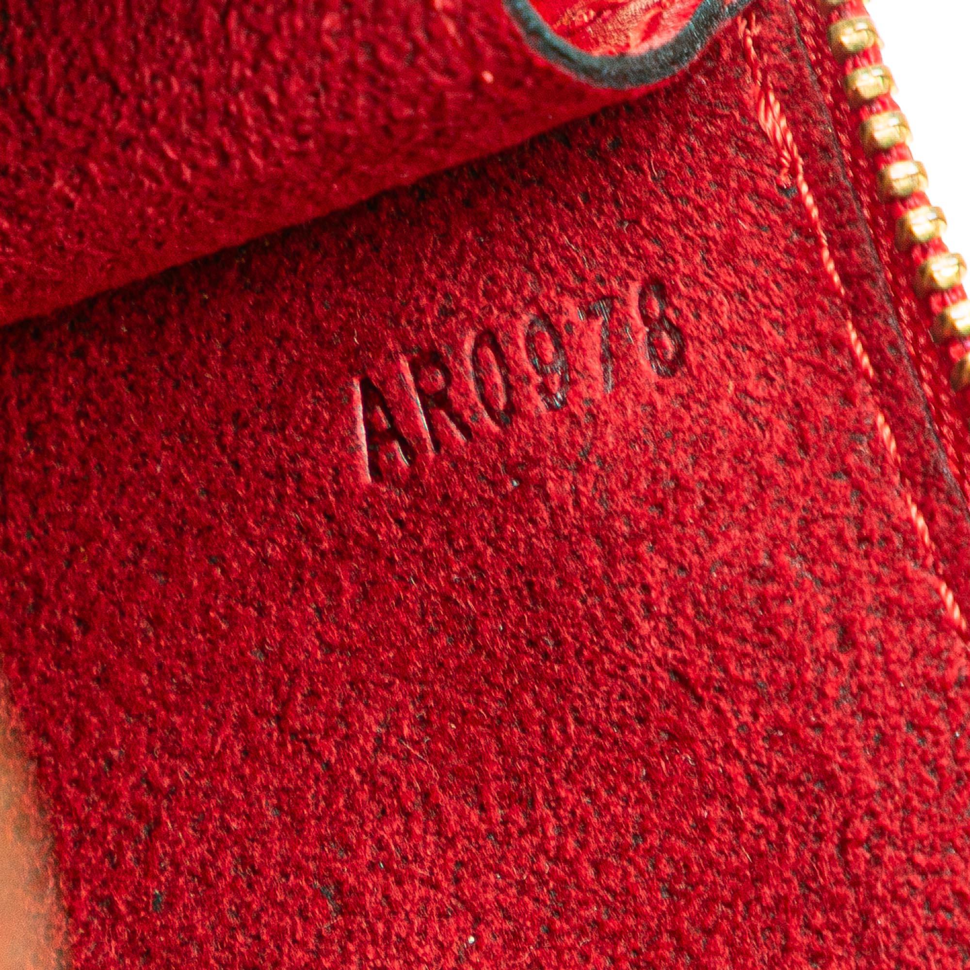 Louis Vuitton Epi Pochette Accessoires