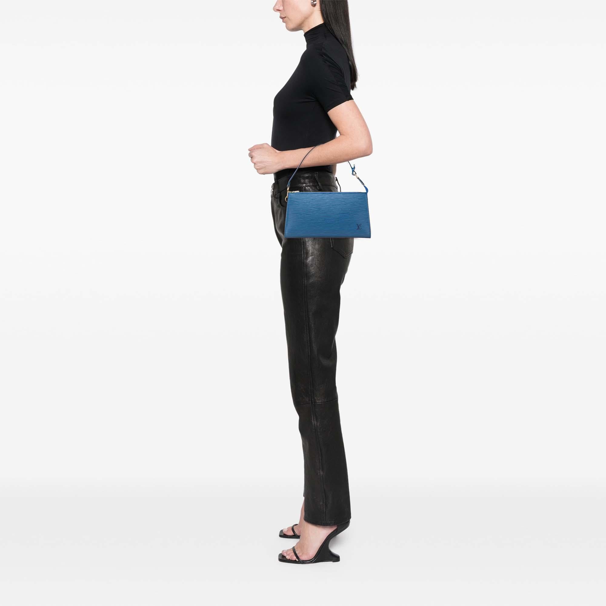 Louis Vuitton Epi Pochette Accessoires