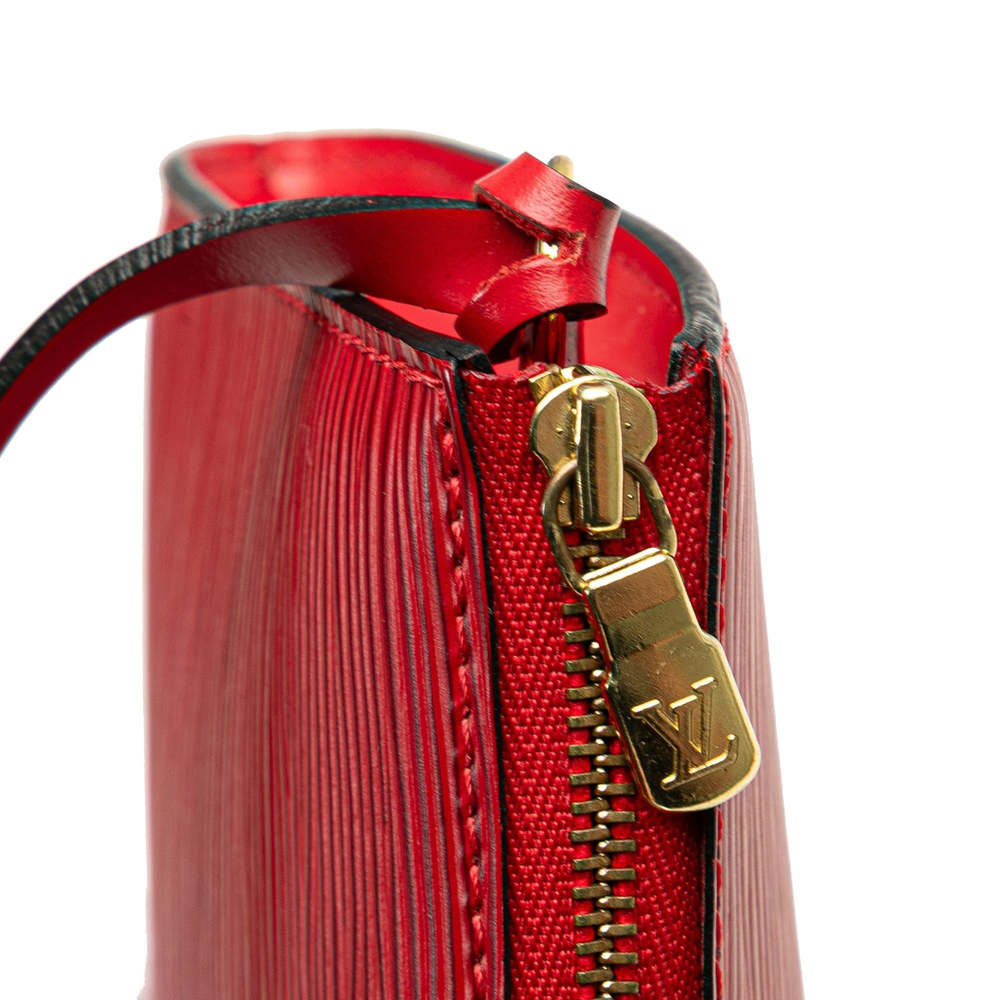 Louis Vuitton Epi Pochette Accessoires
