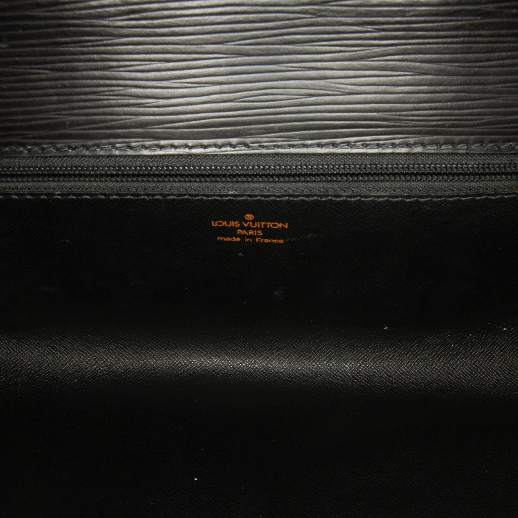 Louis Vuitton Epi Pochette Chaillot (SHG-b8islk)