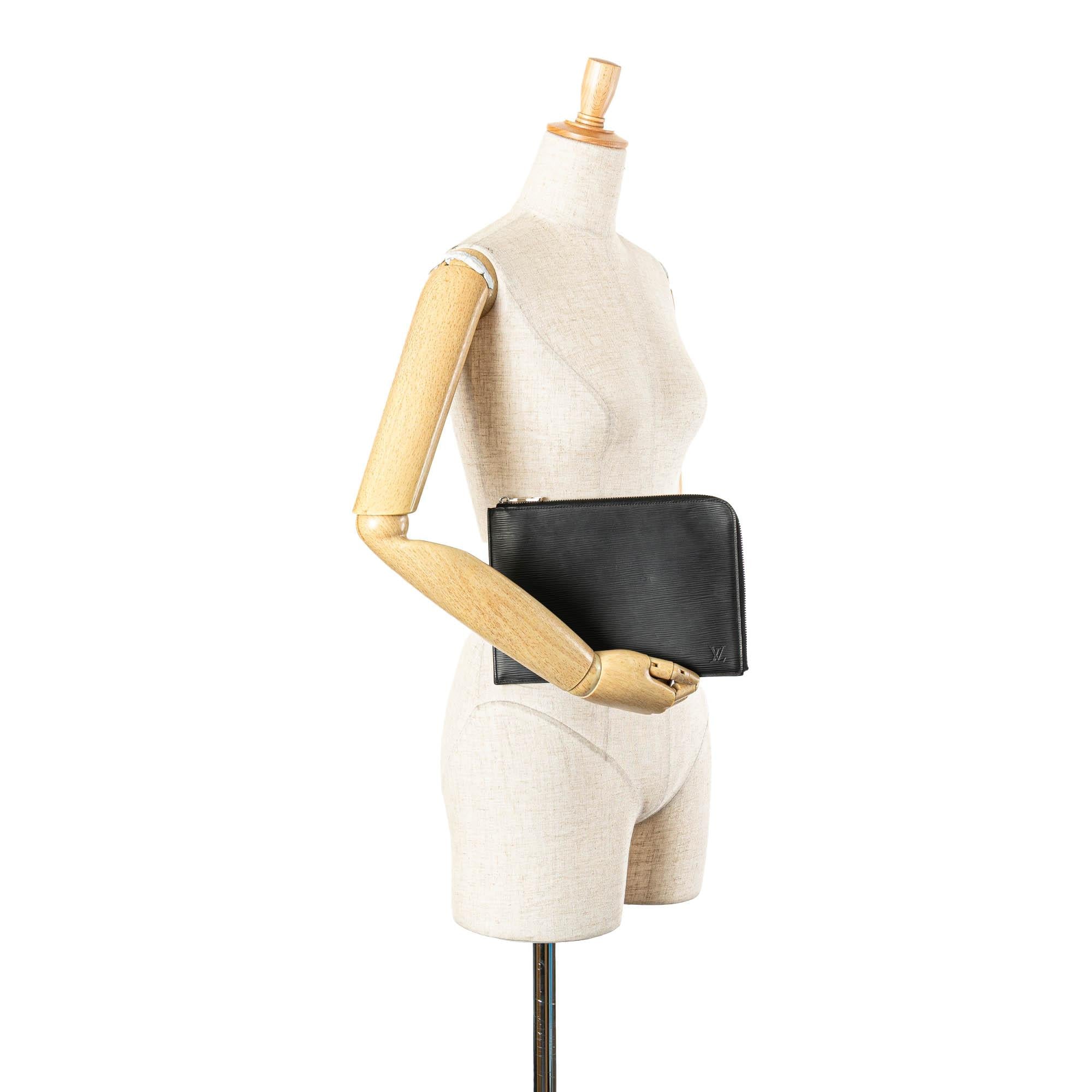 Louis Vuitton Epi Pochette Jour GM