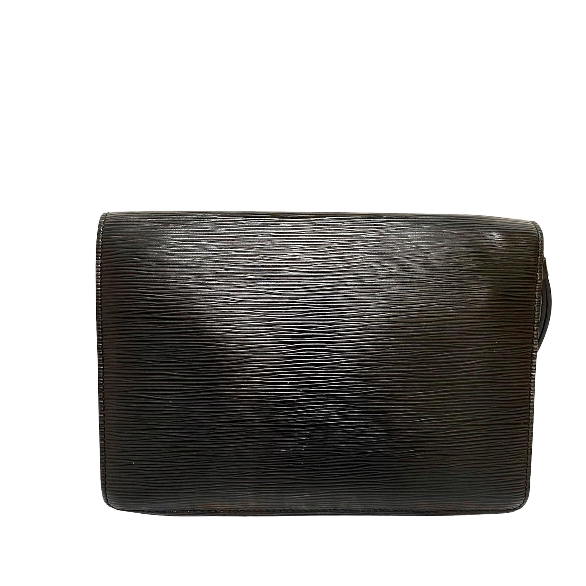 Louis Vuitton Epi Pochette Sellier Dragonne (SHG-29228)